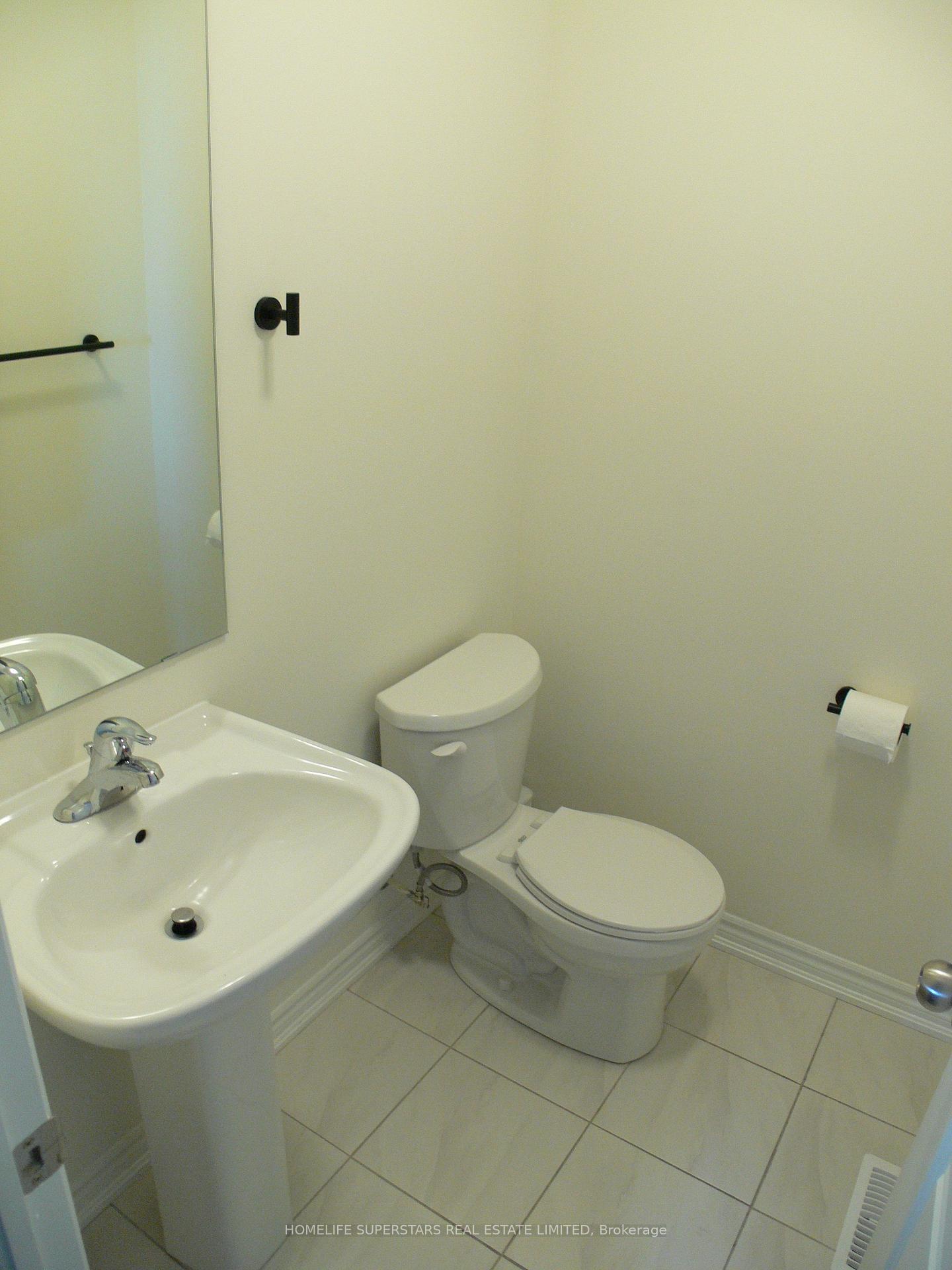 Photo 14 of 95 Donald Ficht Crescent, Brampton, Northwest Brampton — HOMEH
