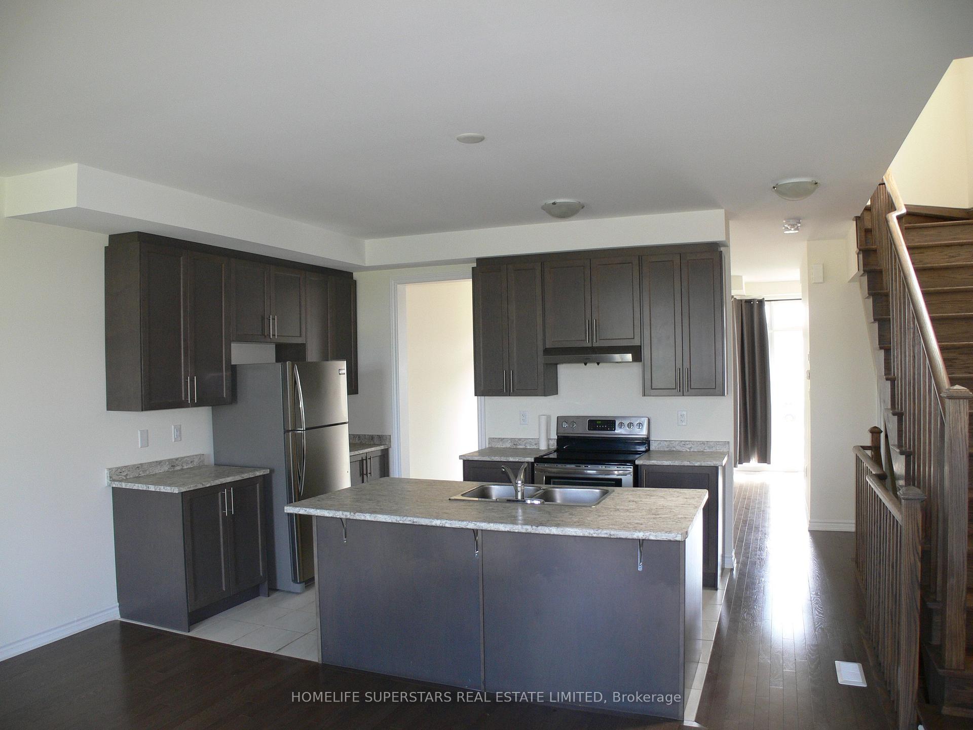 Photo 16 of 95 Donald Ficht Crescent, Brampton, Northwest Brampton — HOMEH