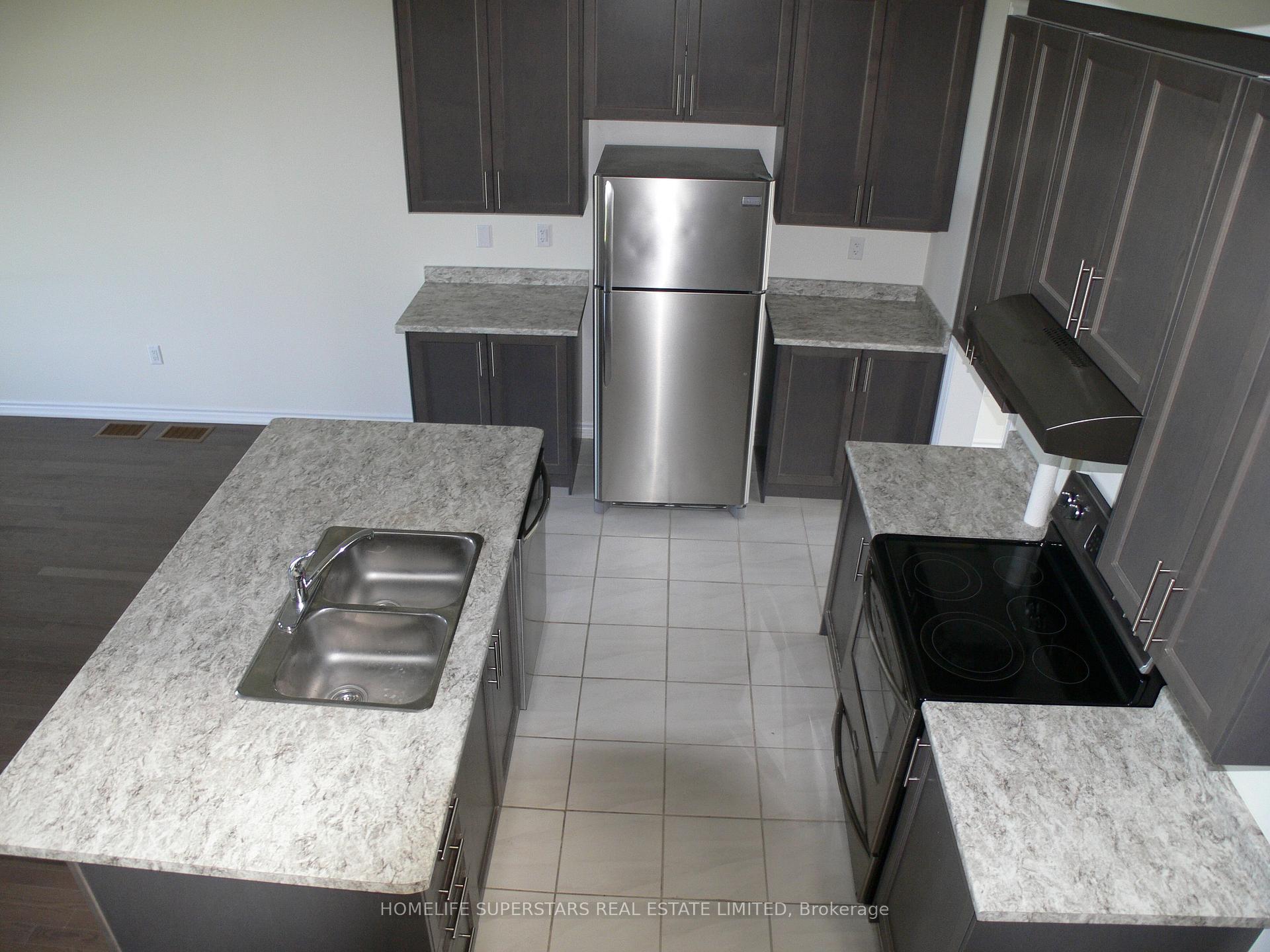 Photo 17 of 95 Donald Ficht Crescent, Brampton, Northwest Brampton — HOMEH
