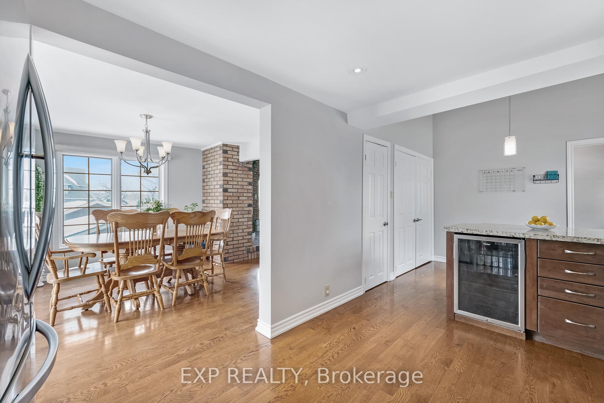 Photo 9 of 36 Brennan Avenue, Barrie, South Shore — HOMEH