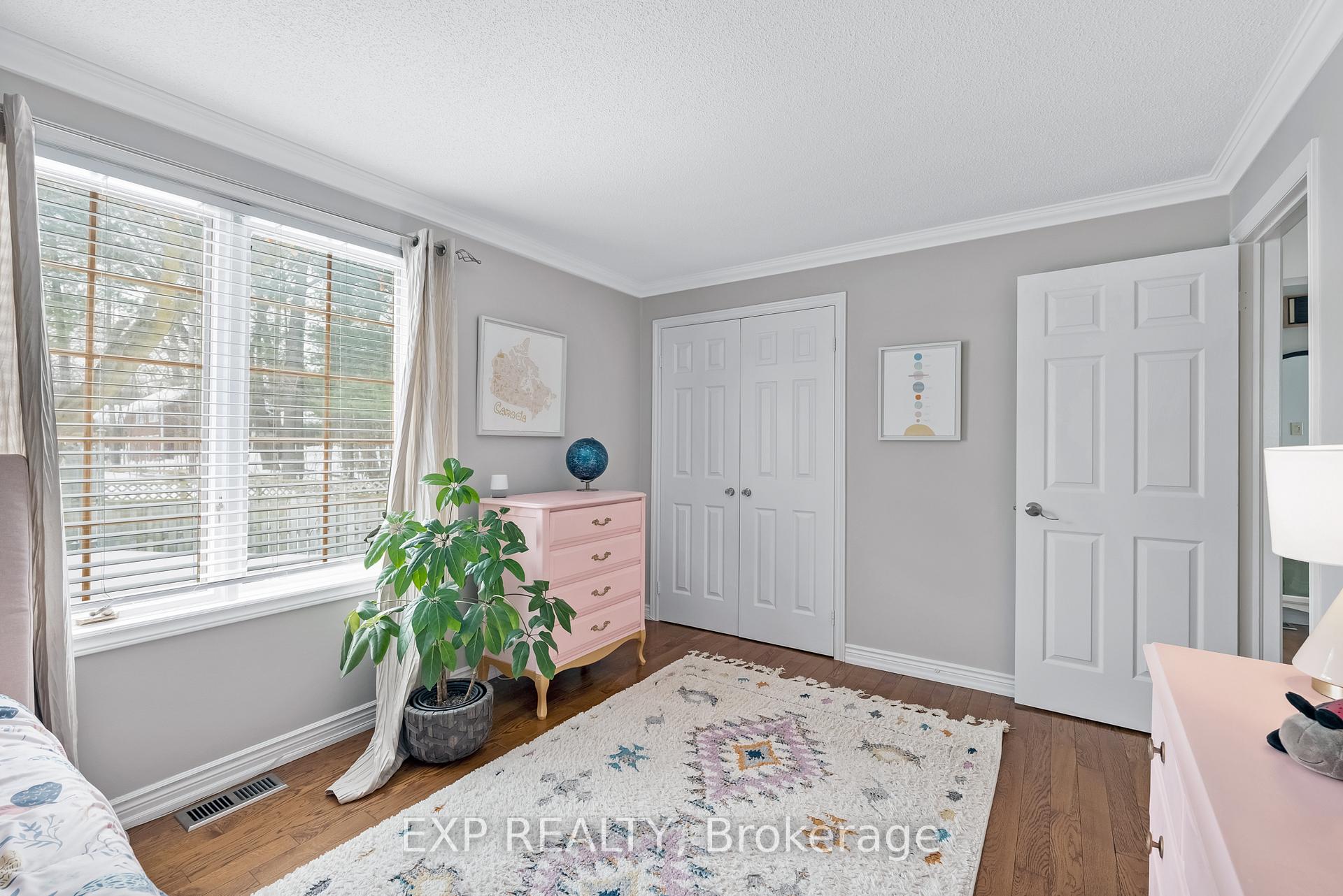 Photo 23 of 36 Brennan Avenue, Barrie, South Shore — HOMEH