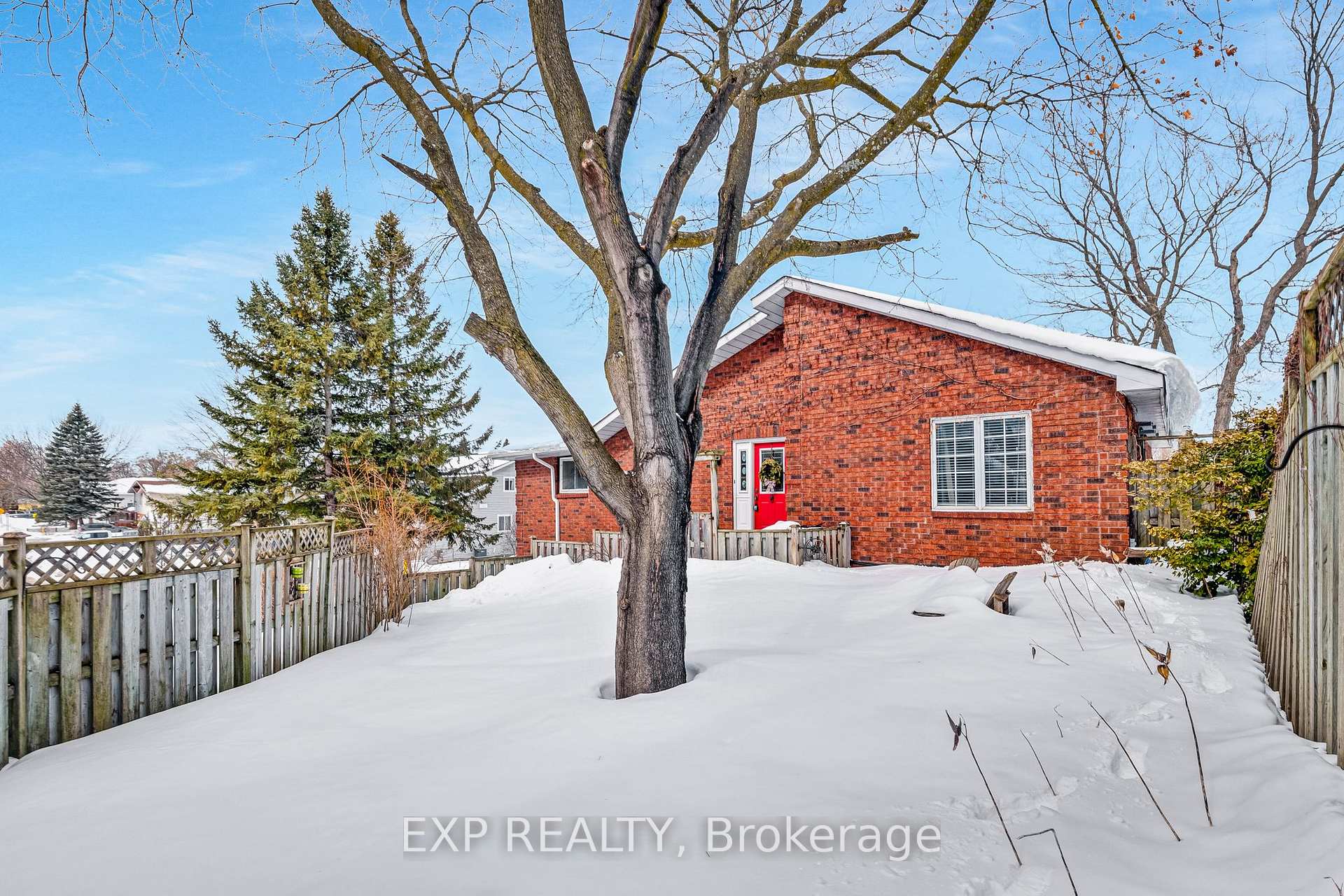 Photo 34 of 36 Brennan Avenue, Barrie, South Shore — HOMEH