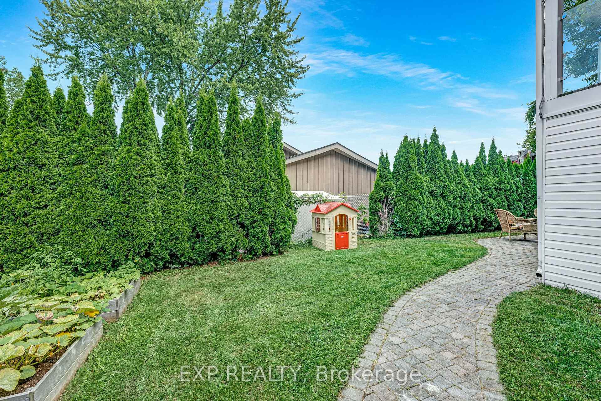 Photo 38 of 36 Brennan Avenue, Barrie, South Shore — HOMEH