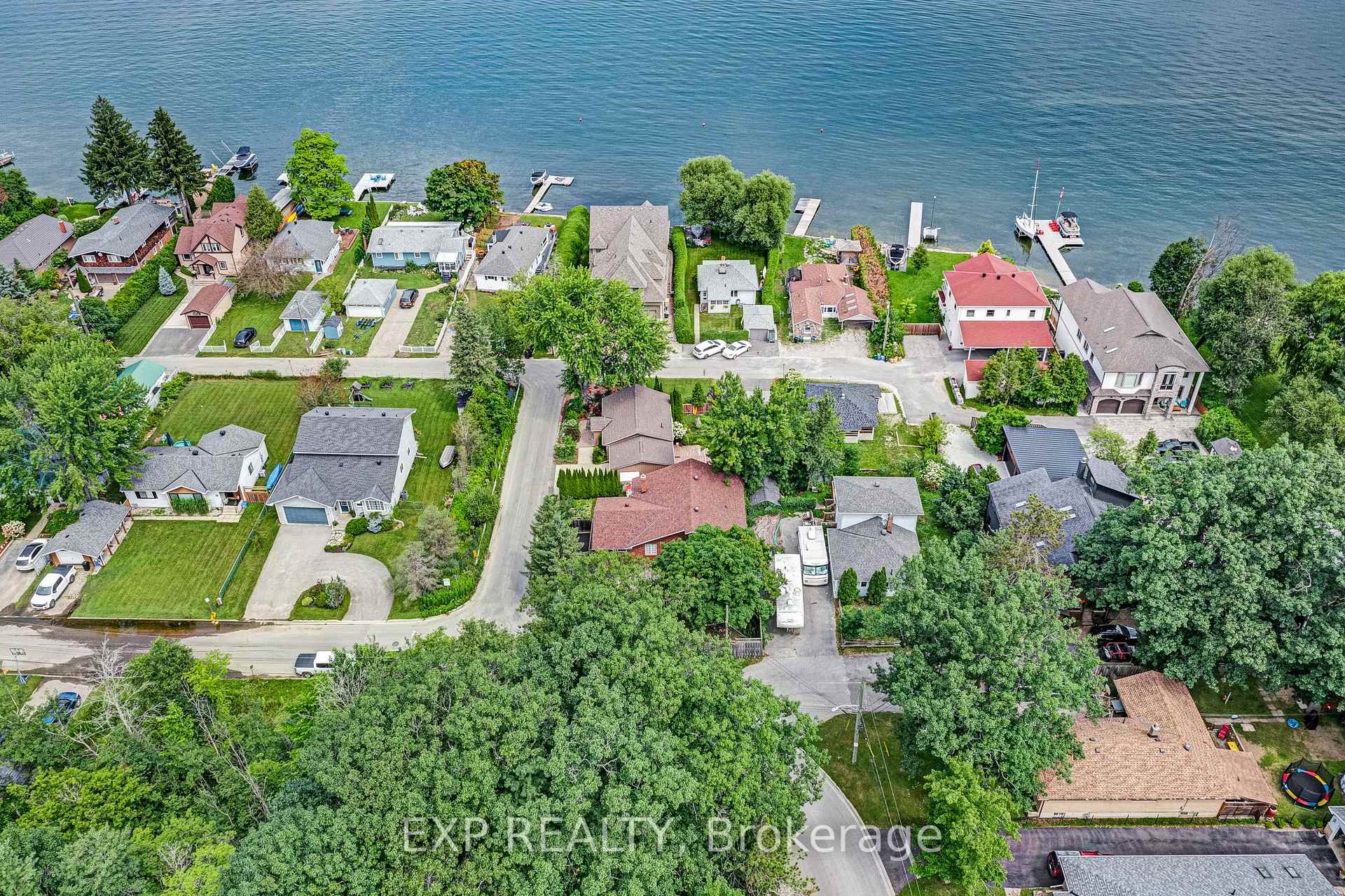 Photo 40 of 36 Brennan Avenue, Barrie, South Shore — HOMEH