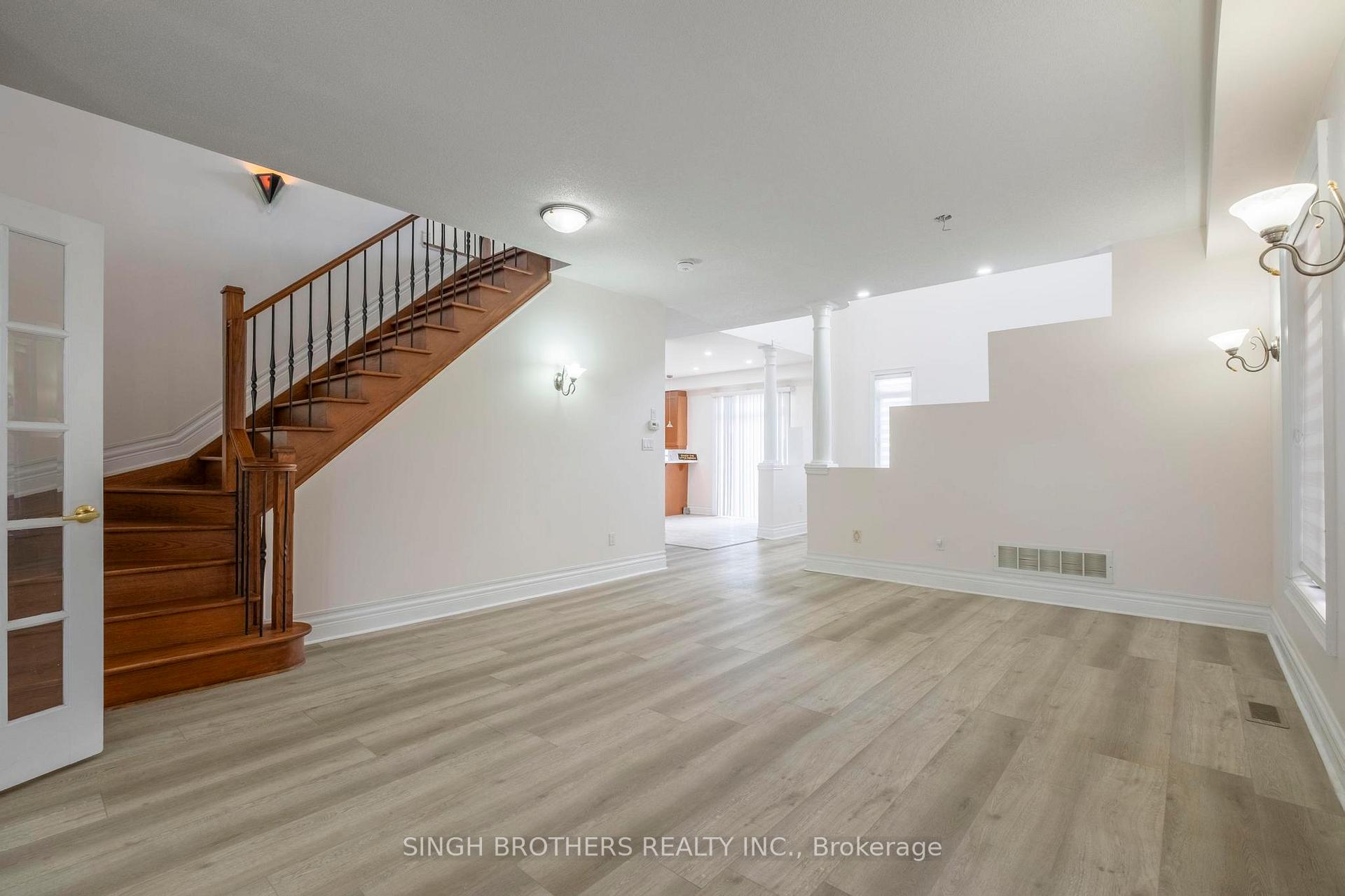 Photo 5 of Unit Upper, 78 Mainard Crescent, Brampton, Sandringham-Wellington — HOMEH