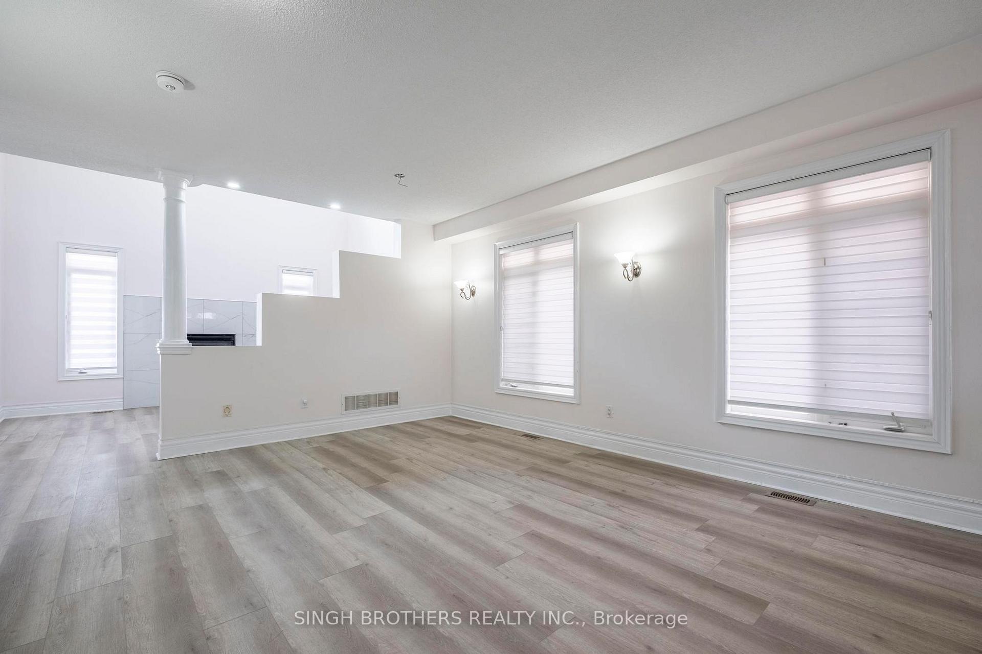 Photo 6 of Unit Upper, 78 Mainard Crescent, Brampton, Sandringham-Wellington — HOMEH