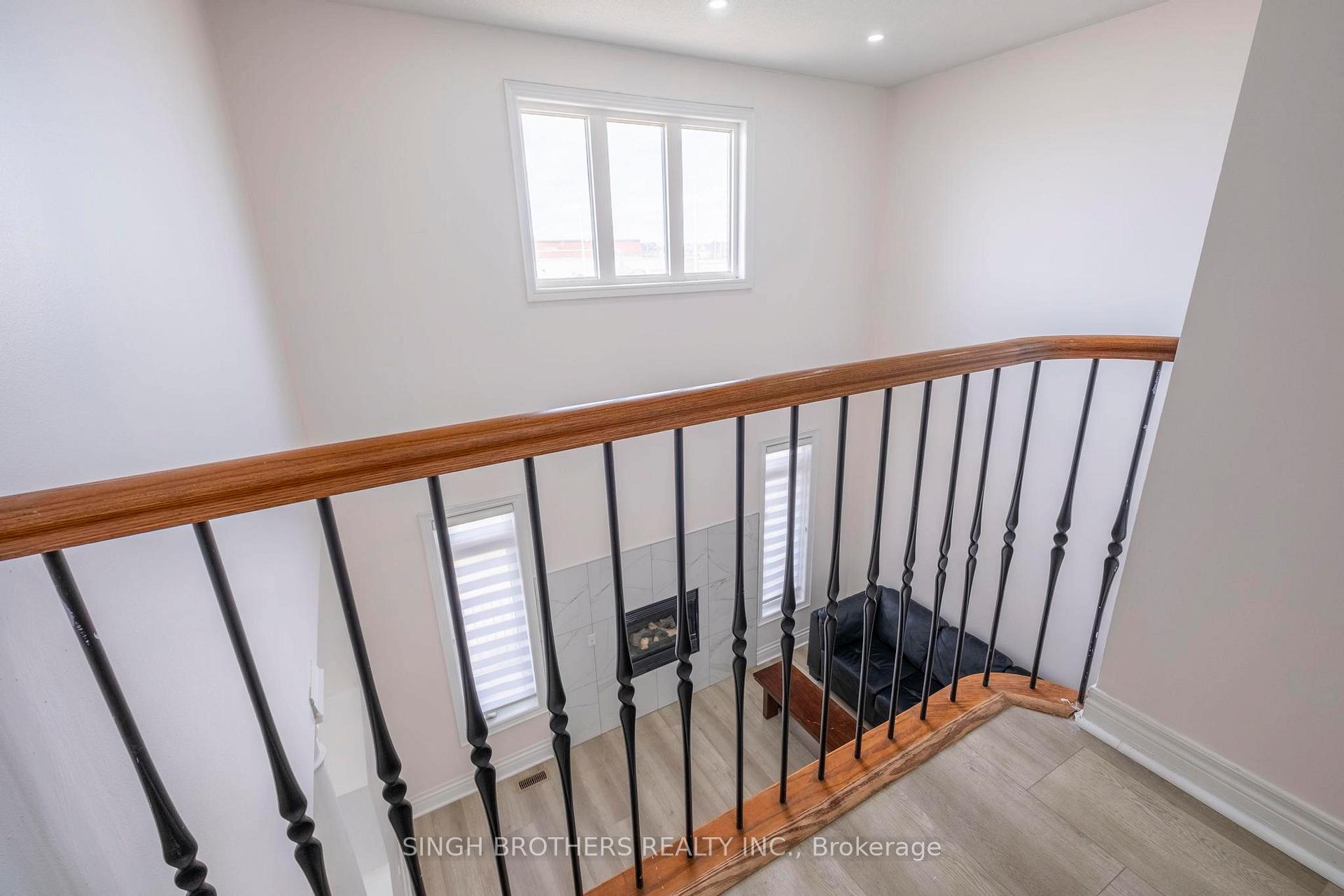 Photo 22 of Unit Upper, 78 Mainard Crescent, Brampton, Sandringham-Wellington — HOMEH