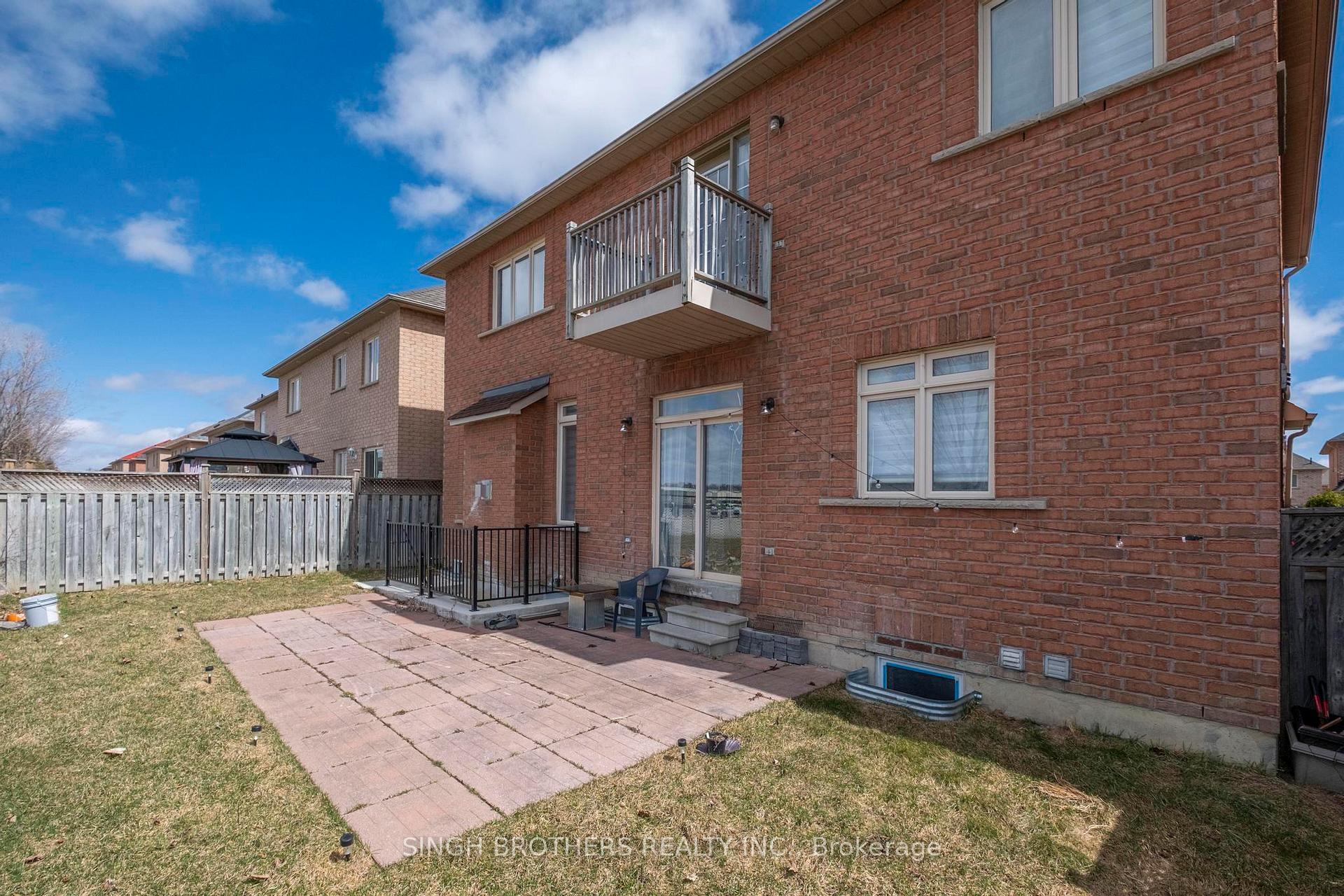 Photo 35 of Unit Upper, 78 Mainard Crescent, Brampton, Sandringham-Wellington — HOMEH