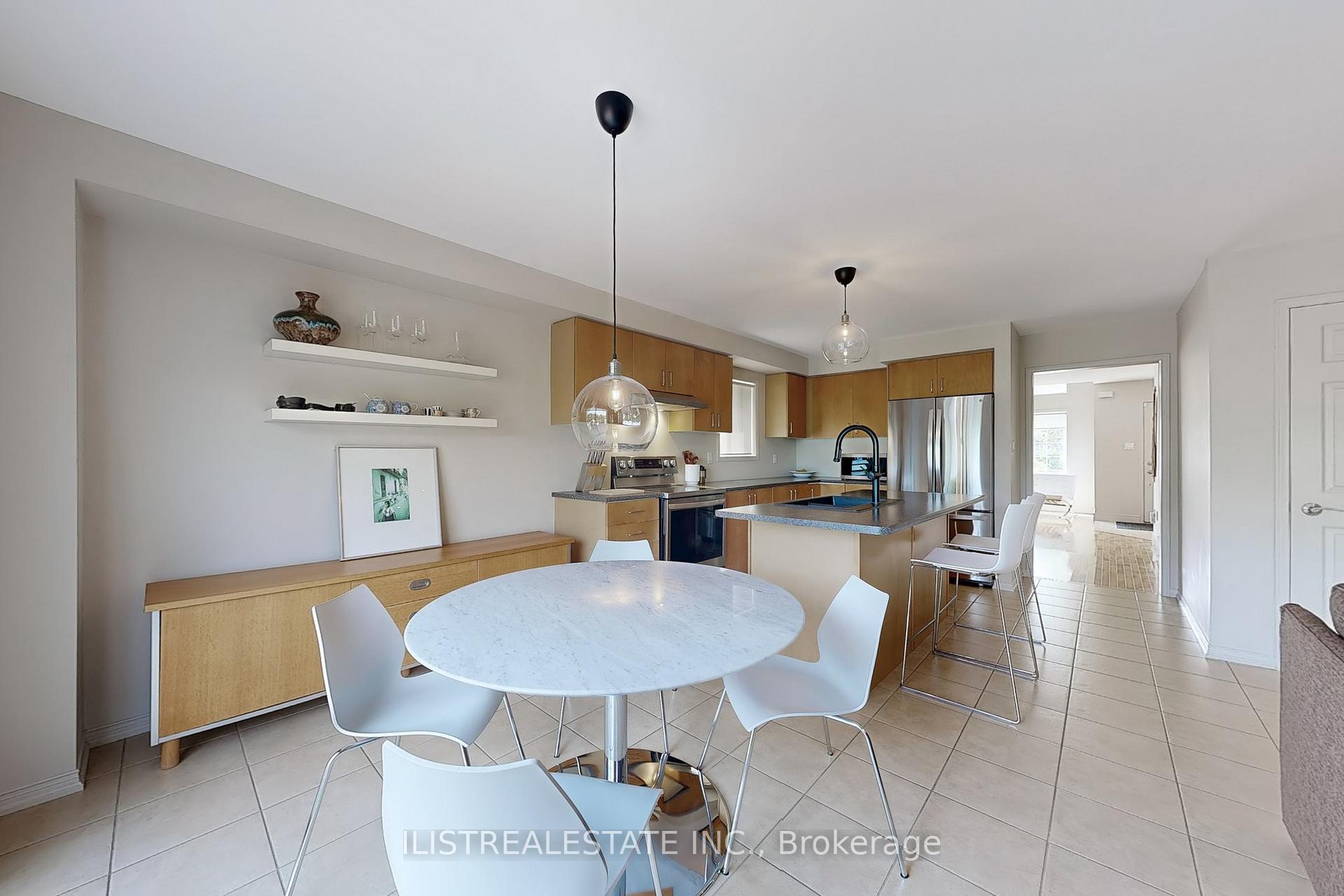 Photo 4 of 50 Moynahan Crescent, Ajax, South East — HOMEH