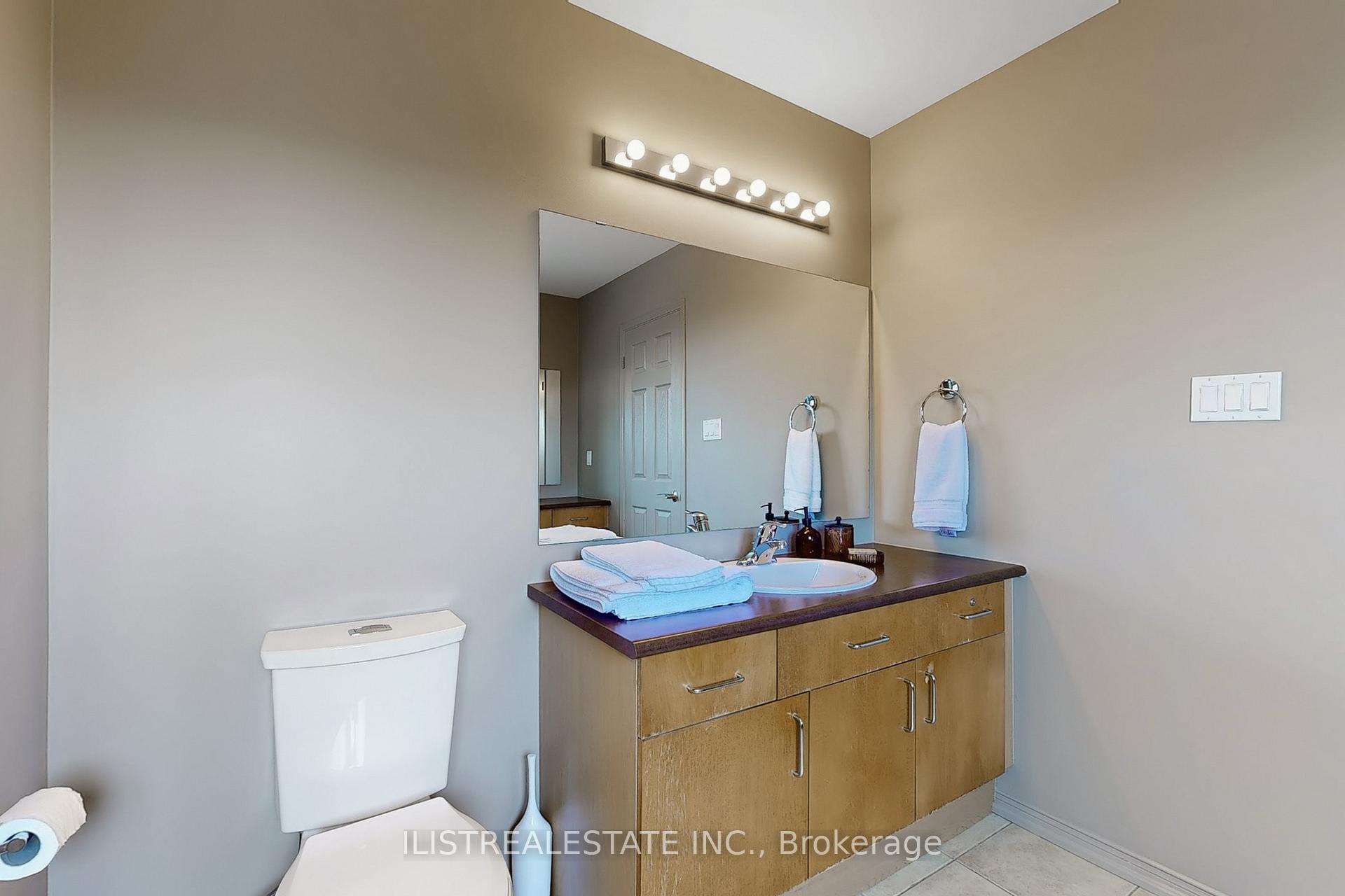 Photo 19 of 50 Moynahan Crescent, Ajax, South East — HOMEH