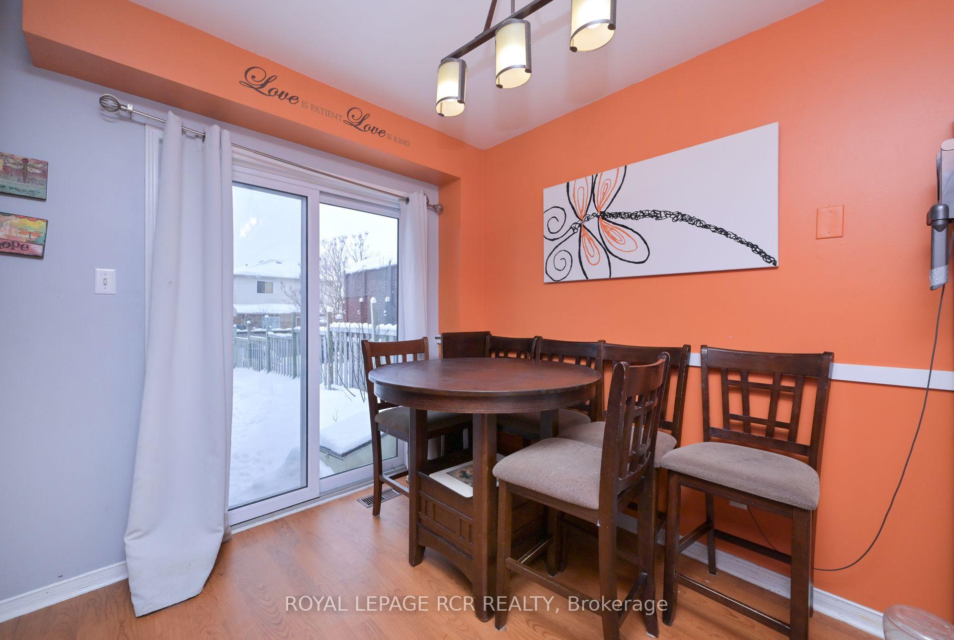 Photo 8 of 90 Cunningham Drive, Barrie, Ardagh — HOMEH