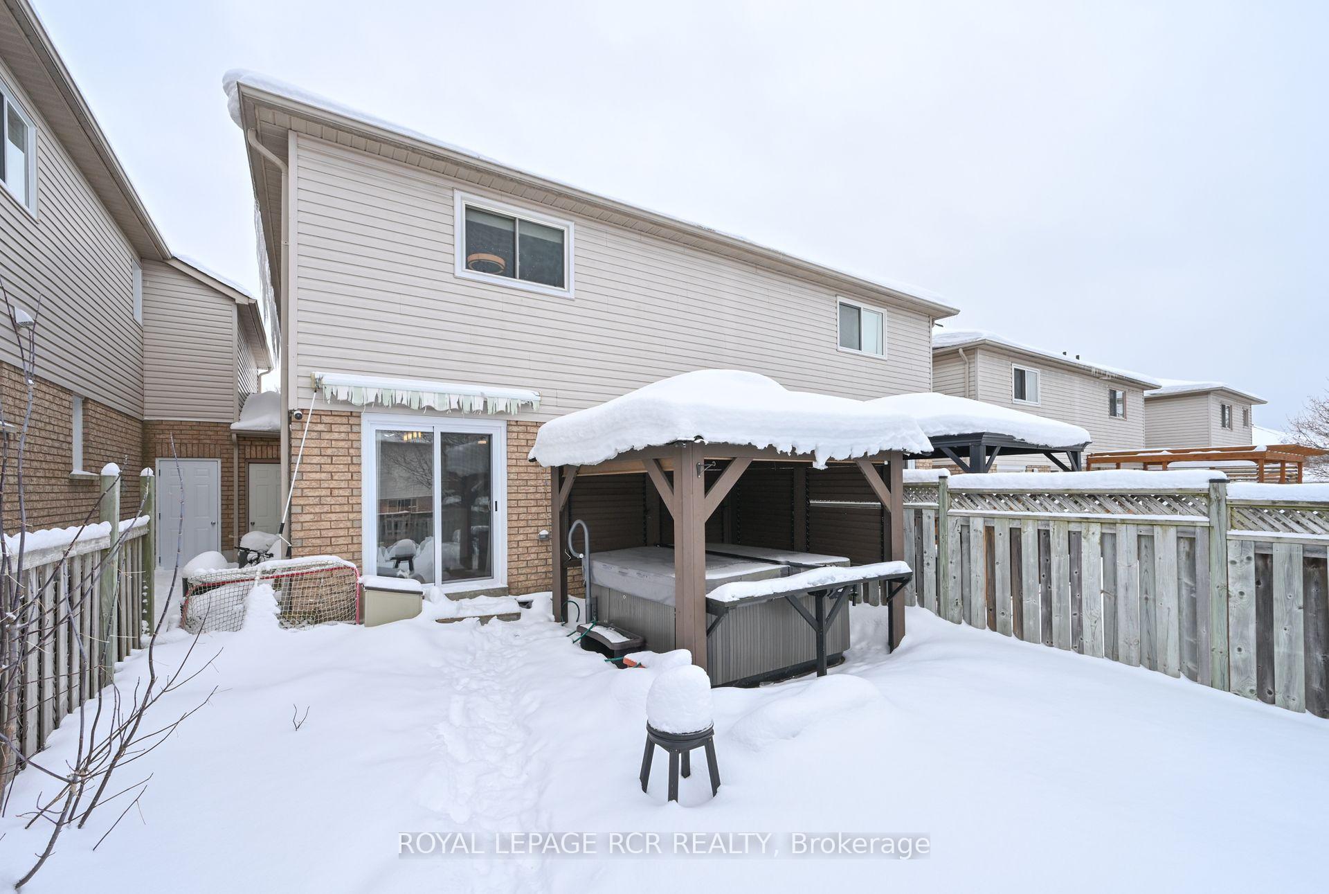 Photo 26 of 90 Cunningham Drive, Barrie, Ardagh — HOMEH