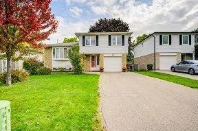 Front of 33 Groveland Crescent