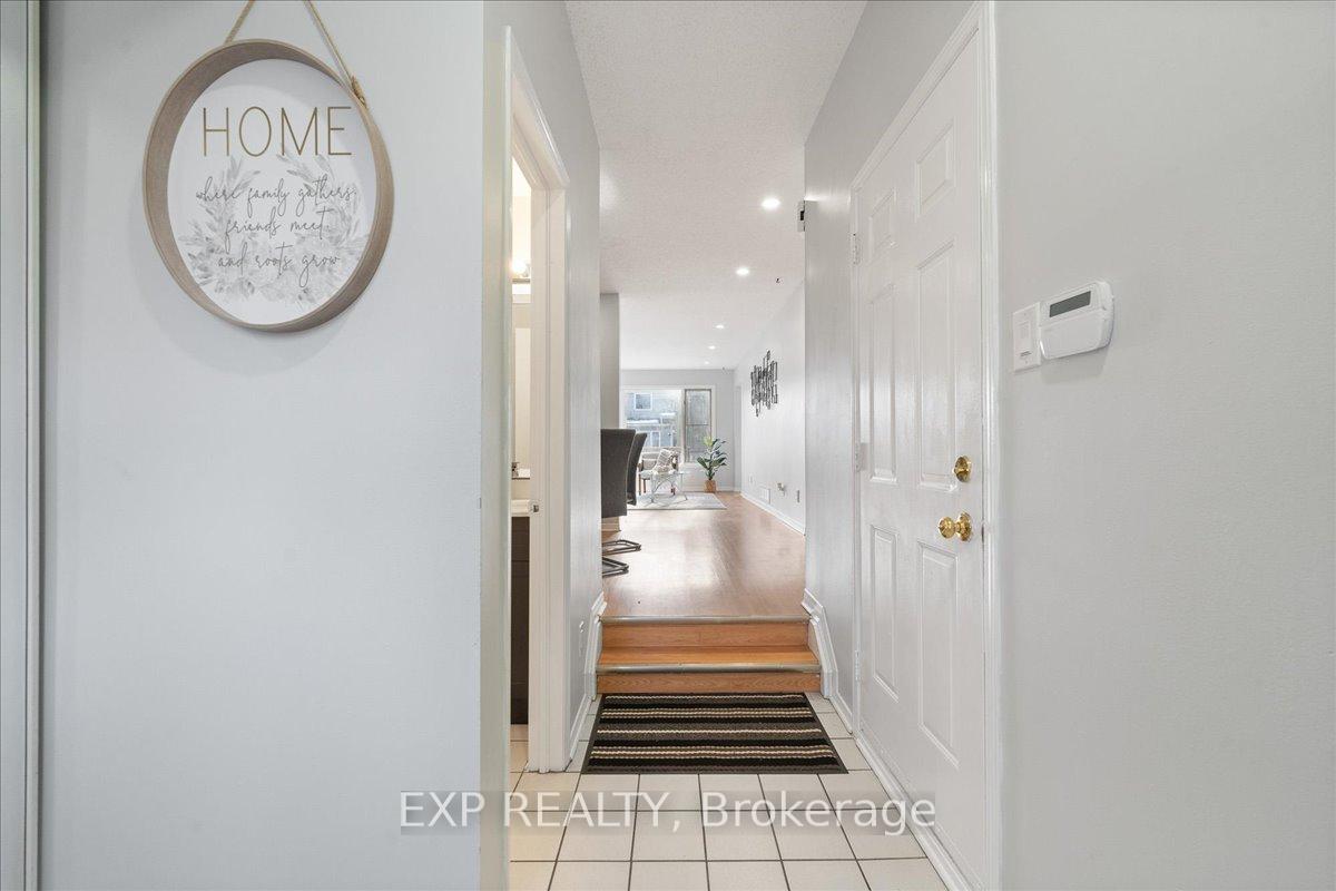 Photo 4 of 12 Claridge Drive N, Ottawa, Barrhaven - Longfields — HOMEH