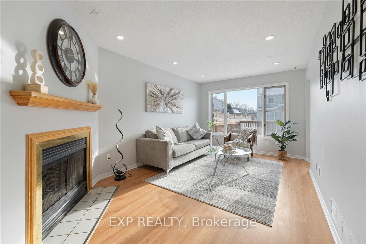 Photo 10 of 12 Claridge Drive N, Ottawa, Barrhaven - Longfields — HOMEH