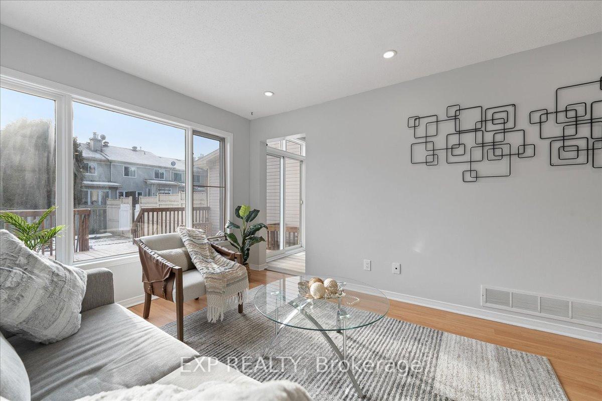 Photo 12 of 12 Claridge Drive N, Ottawa, Barrhaven - Longfields — HOMEH