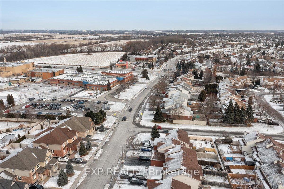 Photo 40 of 12 Claridge Drive N, Ottawa, Barrhaven - Longfields — HOMEH