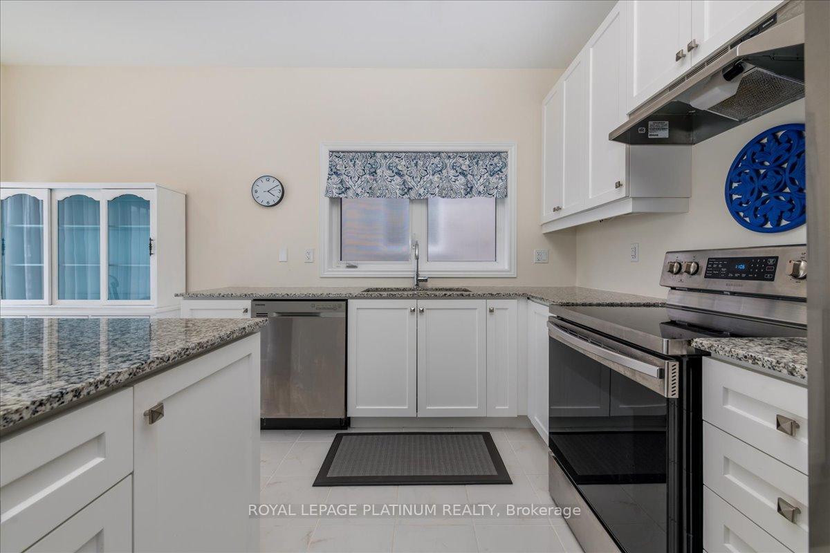 Photo 7 of 172 Muirfield Drive, Barrie, Ardagh — HOMEH