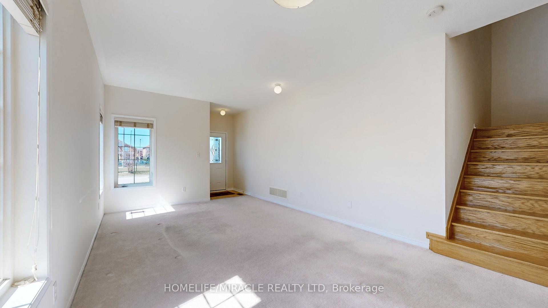 Photo 7 of 59 Commodore Drive, Brampton, Credit Valley — HOMEH