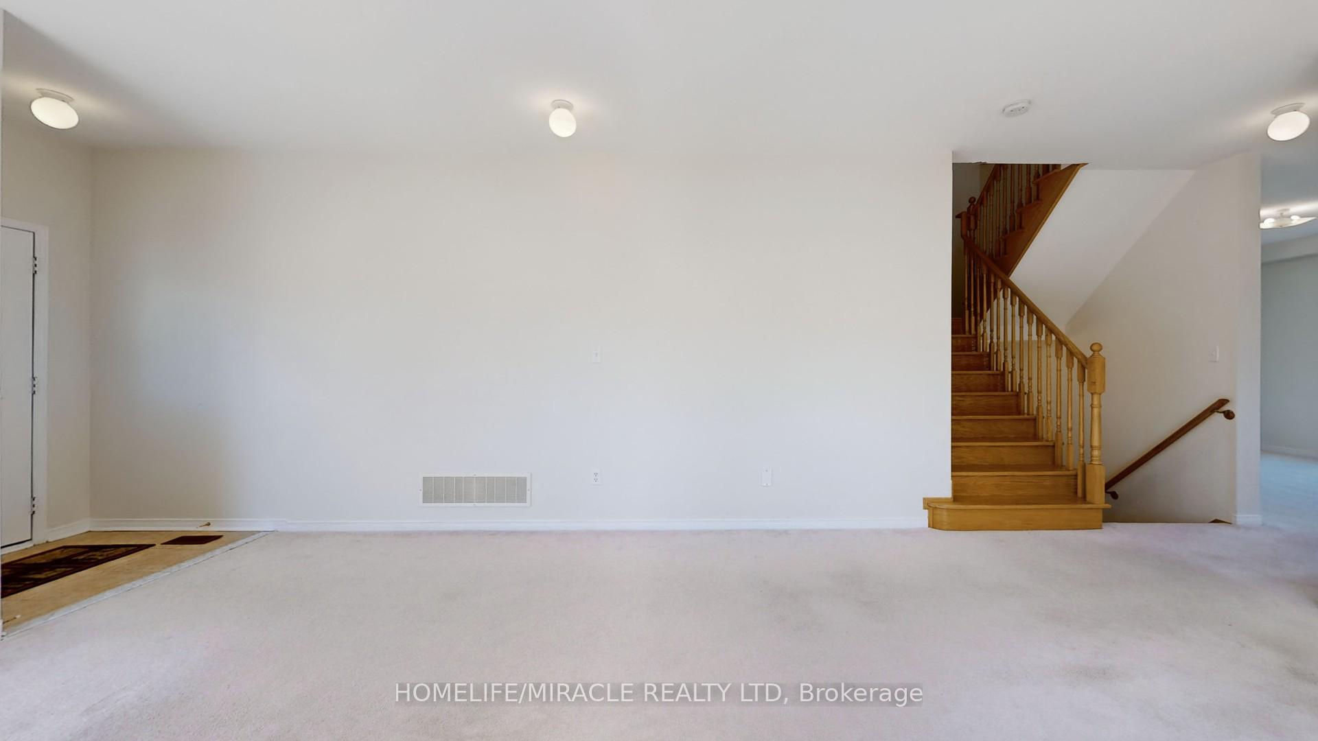 Photo 8 of 59 Commodore Drive, Brampton, Credit Valley — HOMEH