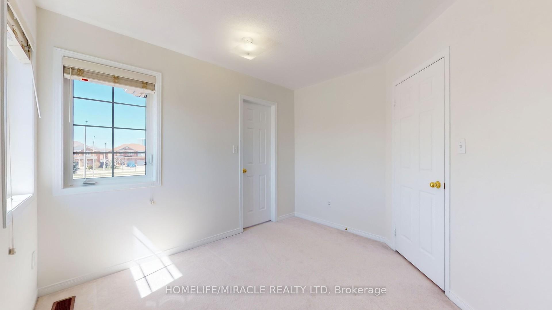 Photo 38 of 59 Commodore Drive, Brampton, Credit Valley — HOMEH