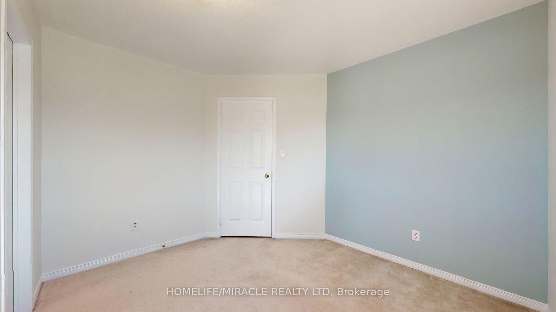 Photo 42 of 59 Commodore Drive, Brampton, Credit Valley — HOMEH