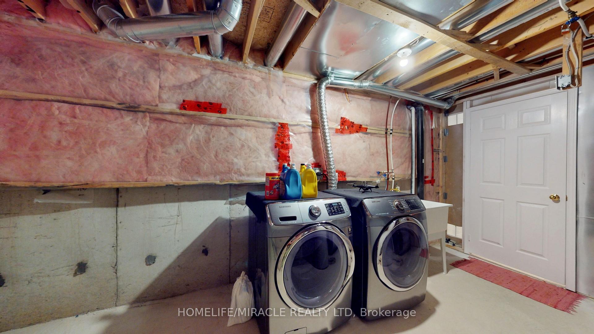 Photo 45 of 59 Commodore Drive, Brampton, Credit Valley — HOMEH