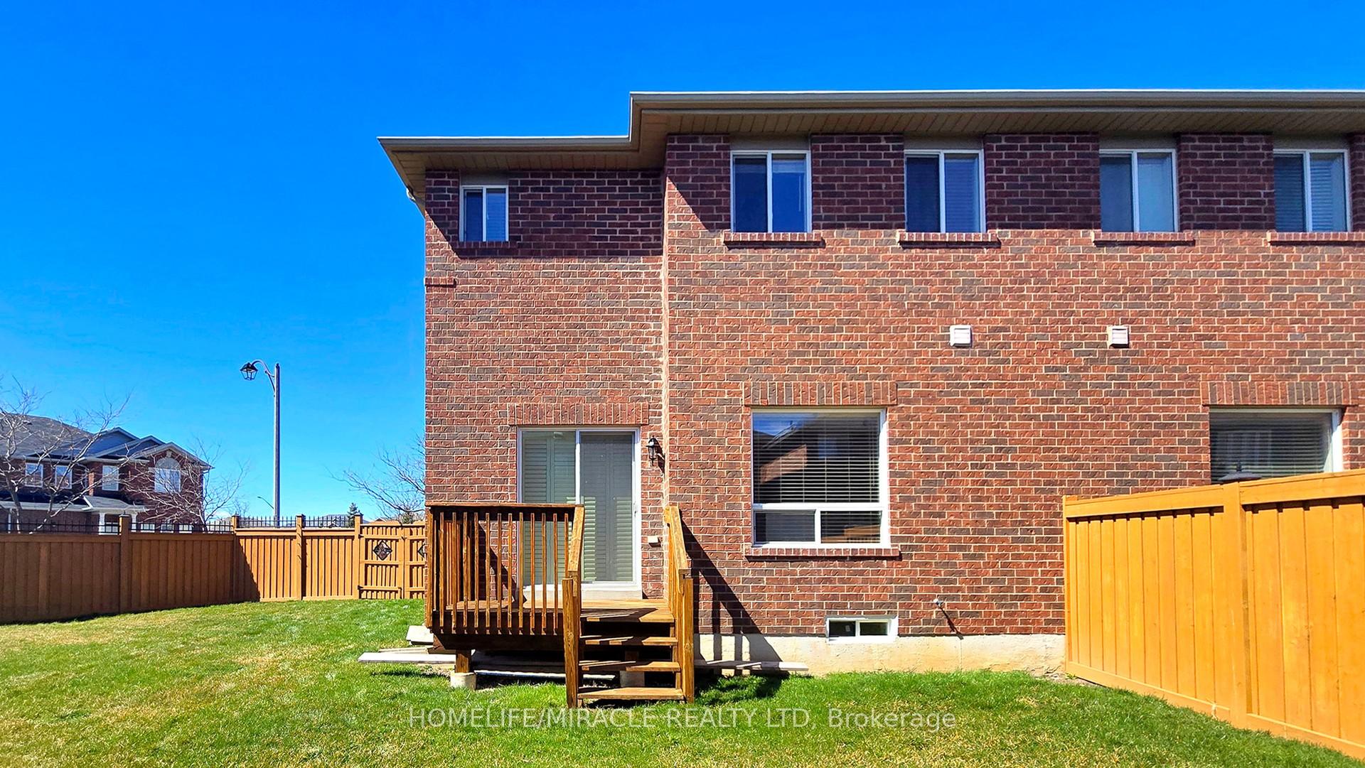 Photo 46 of 59 Commodore Drive, Brampton, Credit Valley — HOMEH