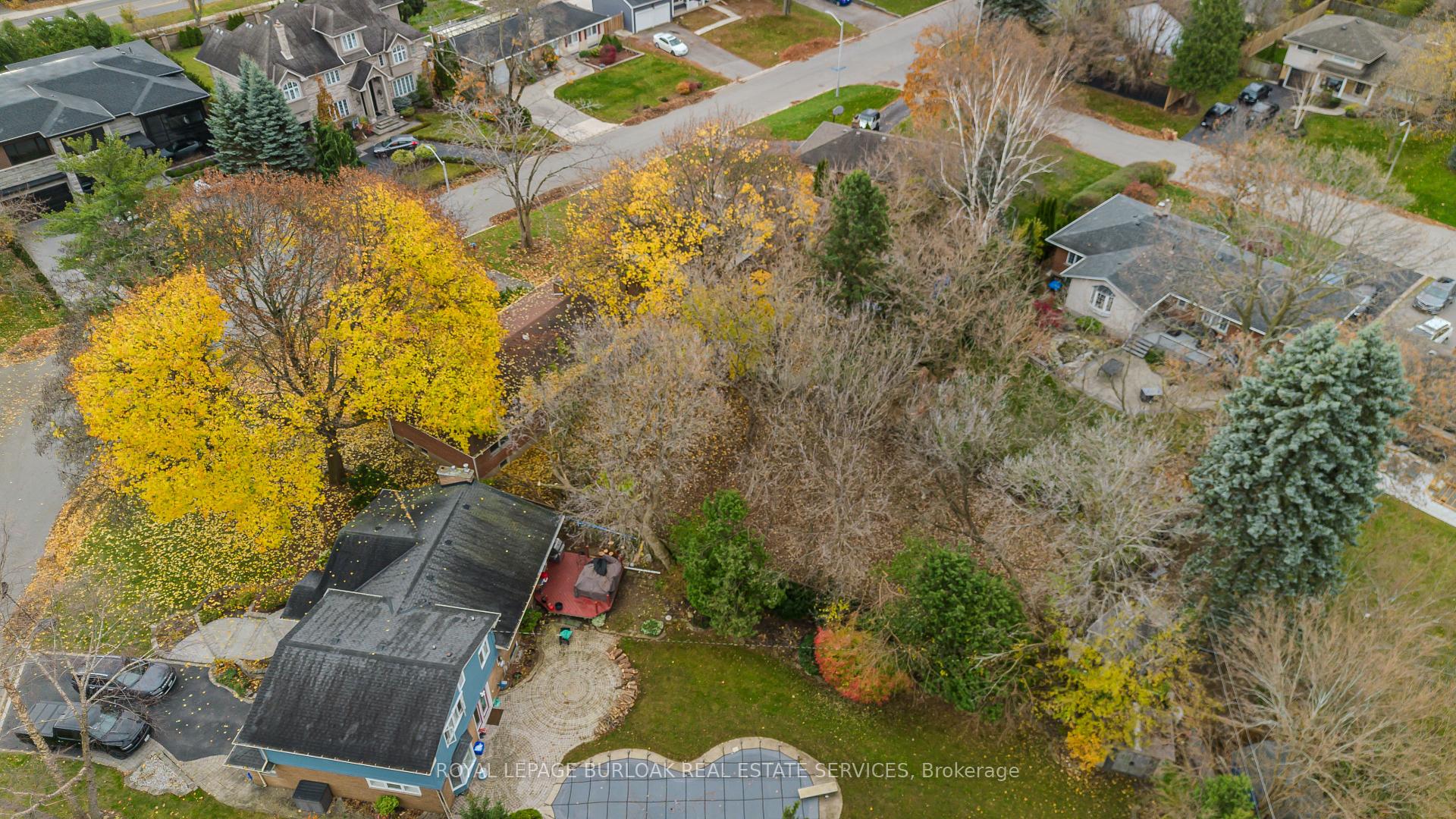 Photo 14 of 4041 Apple Valley Lane, Burlington, Shoreacres — HOMEH