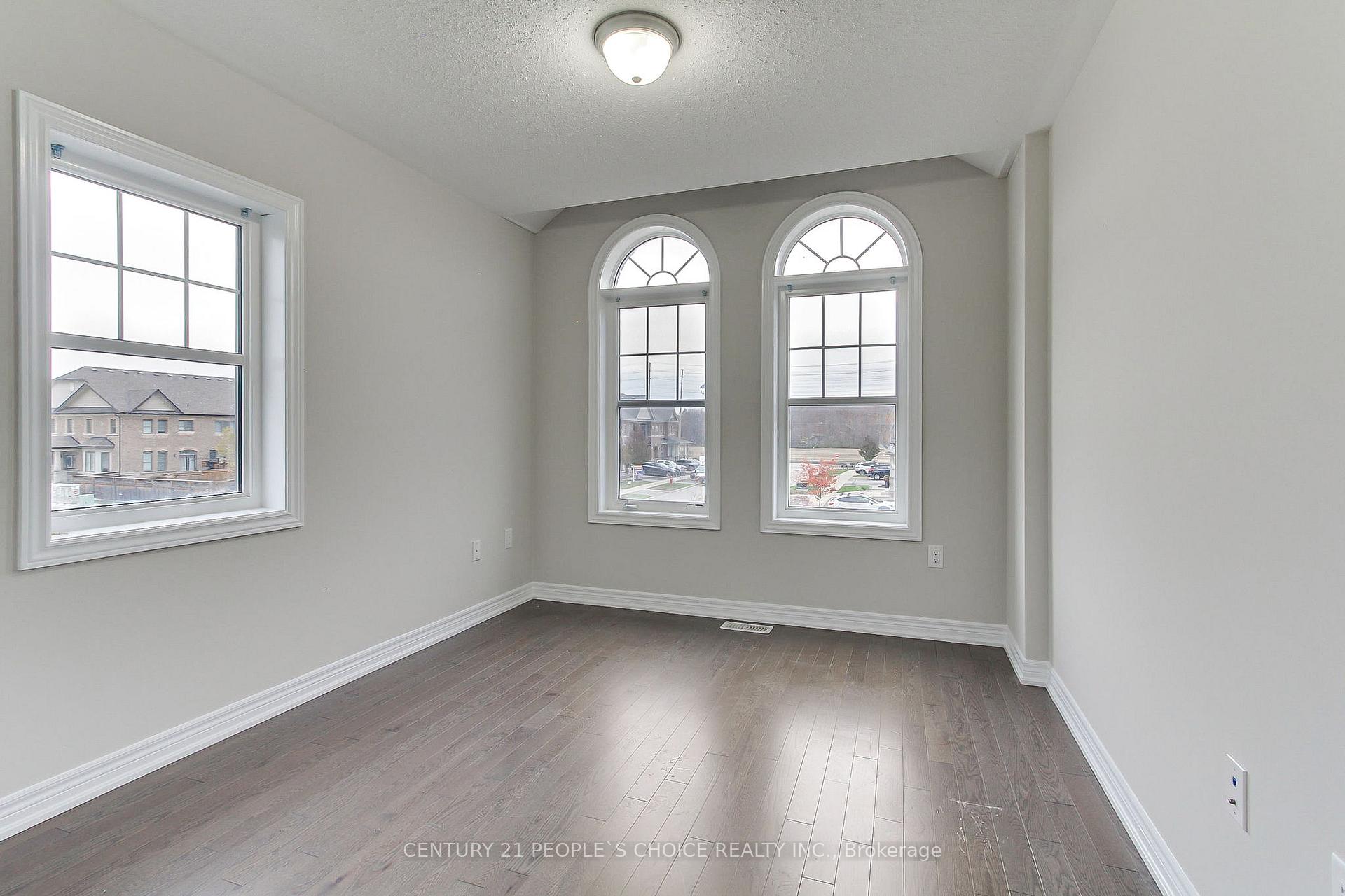 Photo 33 of 102 Morra Avenue, Caledon, Bolton East — HOMEH