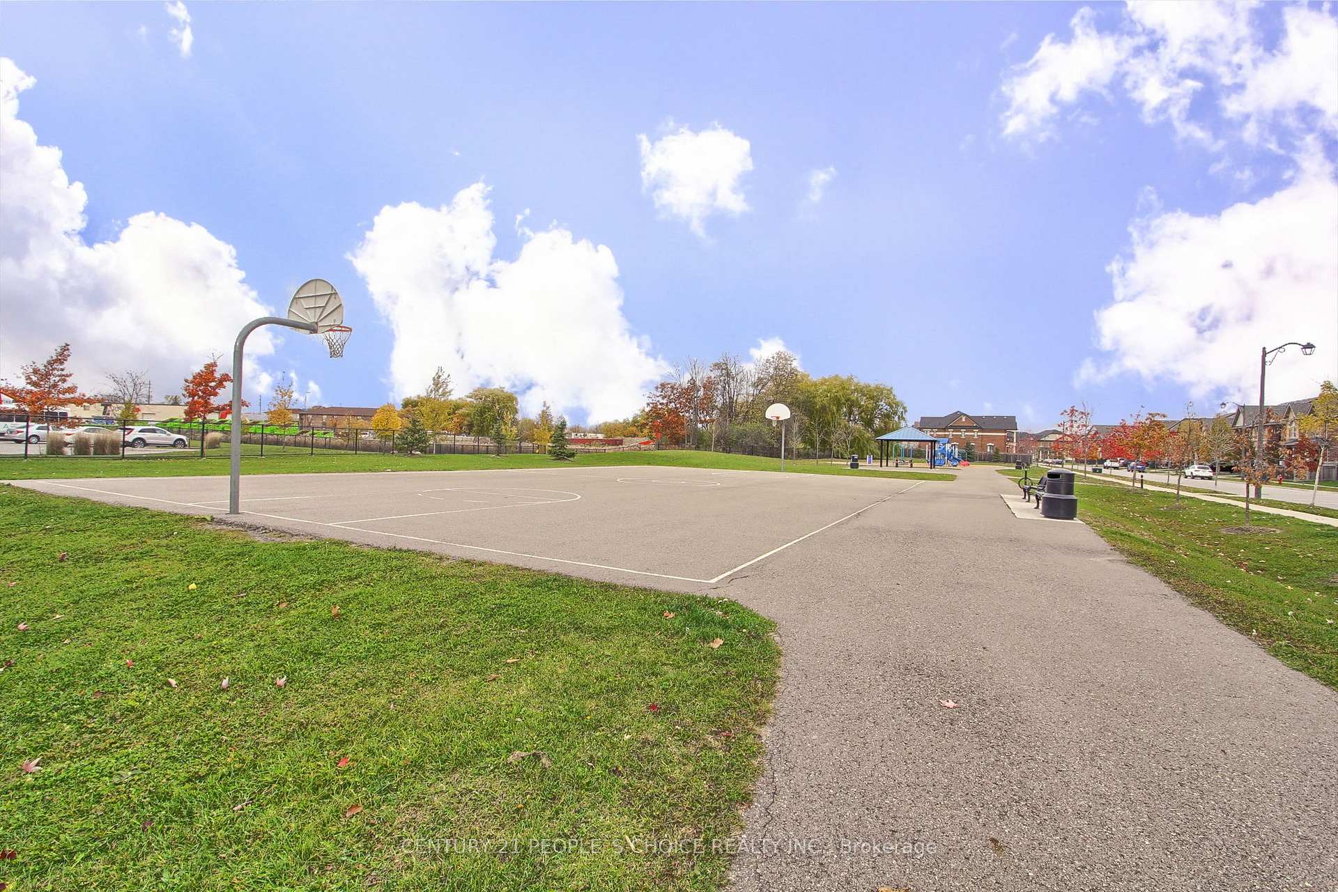 Photo 42 of 102 Morra Avenue, Caledon, Bolton East — HOMEH
