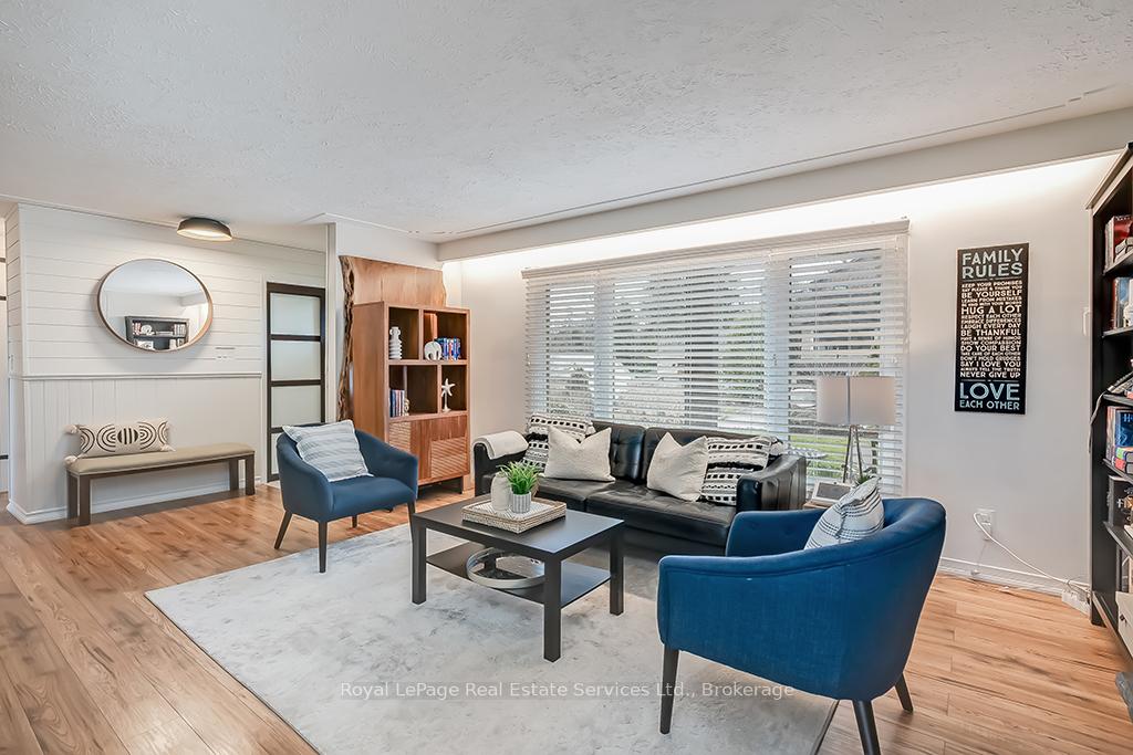 Photo 8 of 23 Lorne Avenue, Hamilton, Ancaster — HOMEH