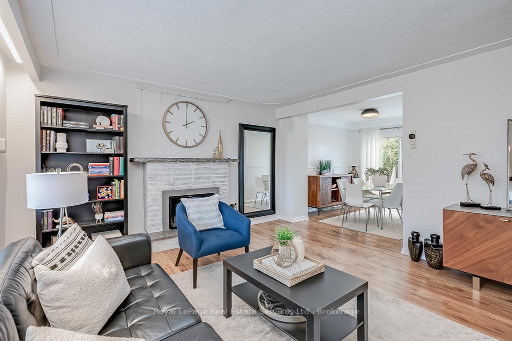 Photo 10 of 23 Lorne Avenue, Hamilton, Ancaster — HOMEH