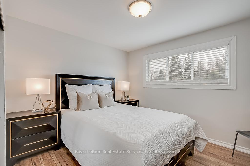 Photo 20 of 23 Lorne Avenue, Hamilton, Ancaster — HOMEH