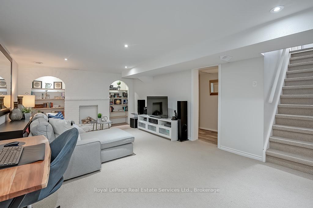 Photo 22 of 23 Lorne Avenue, Hamilton, Ancaster — HOMEH