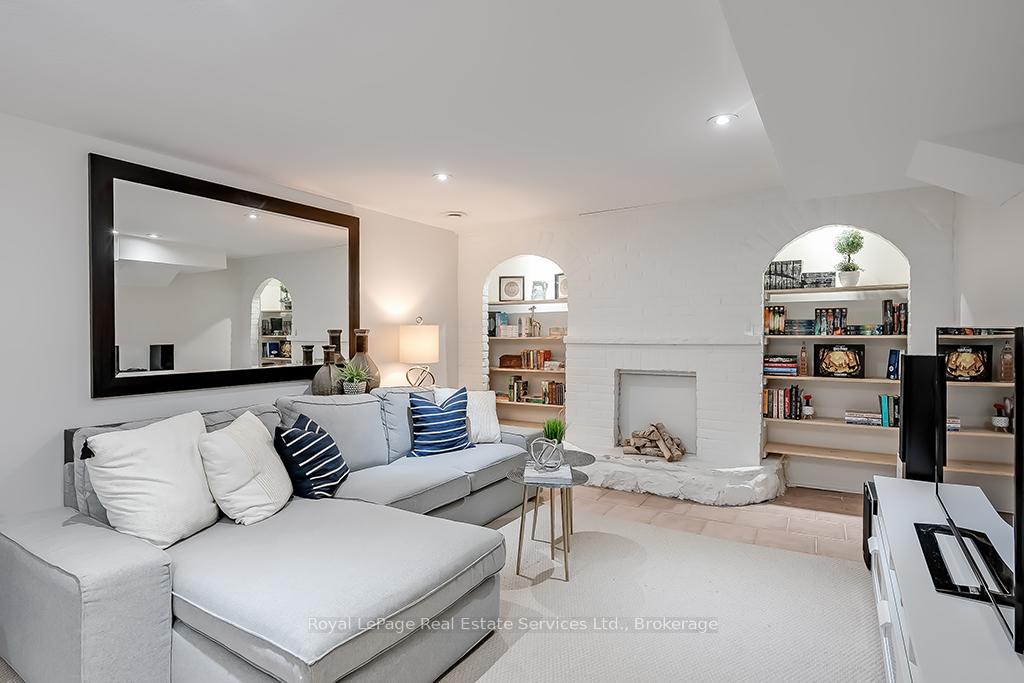Photo 24 of 23 Lorne Avenue, Hamilton, Ancaster — HOMEH