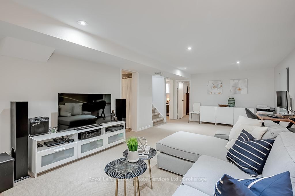 Photo 26 of 23 Lorne Avenue, Hamilton, Ancaster — HOMEH