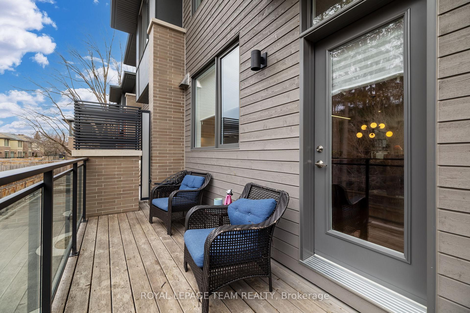 Photo 7 of 530 Edison Avenue, Ottawa, McKellar/Highland — HOMEH