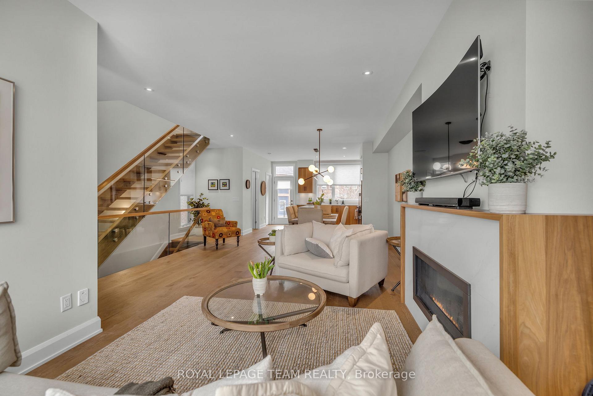 Photo 12 of 530 Edison Avenue, Ottawa, McKellar/Highland — HOMEH