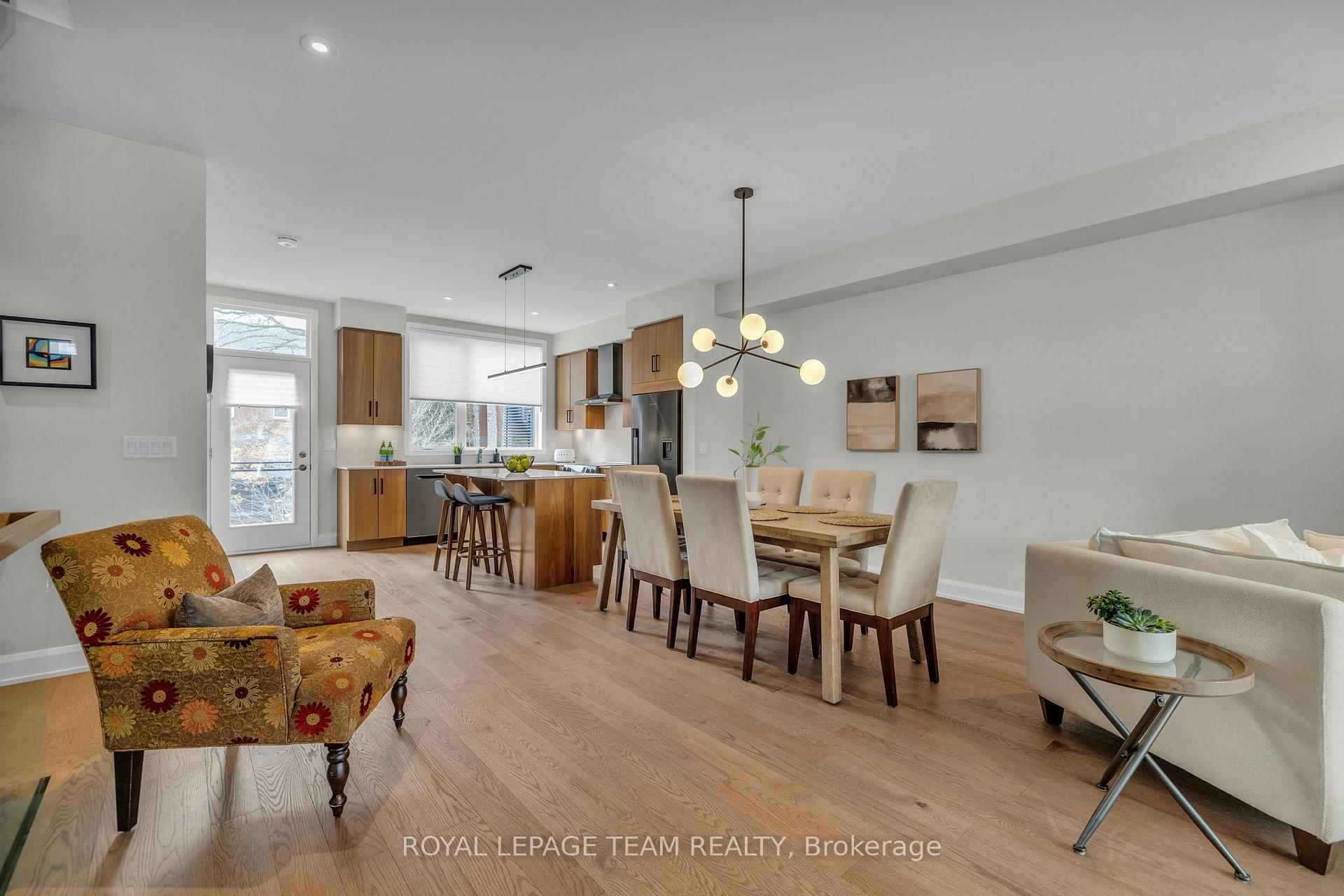 Photo 16 of 530 Edison Avenue, Ottawa, McKellar/Highland — HOMEH