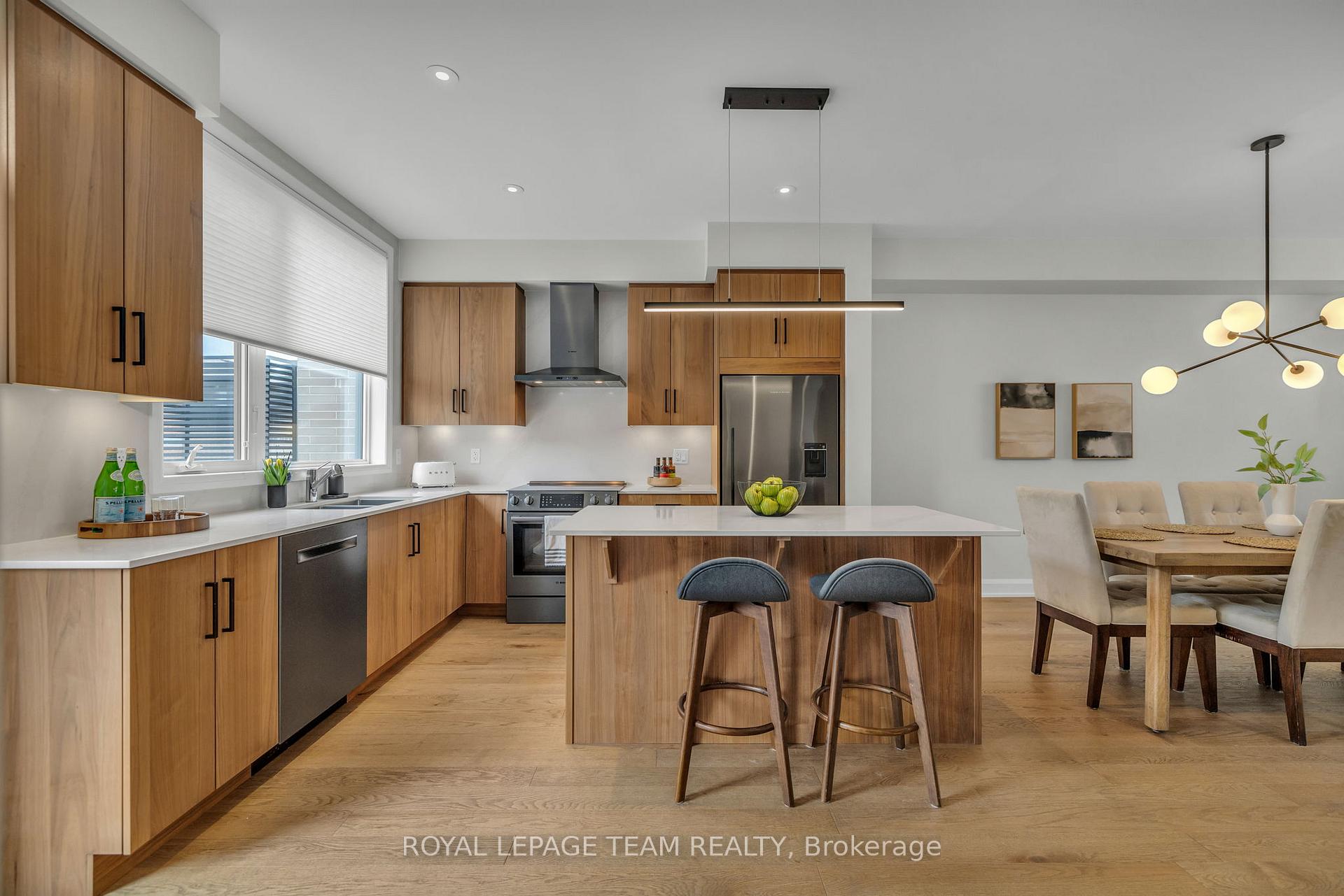 Photo 23 of 530 Edison Avenue, Ottawa, McKellar/Highland — HOMEH