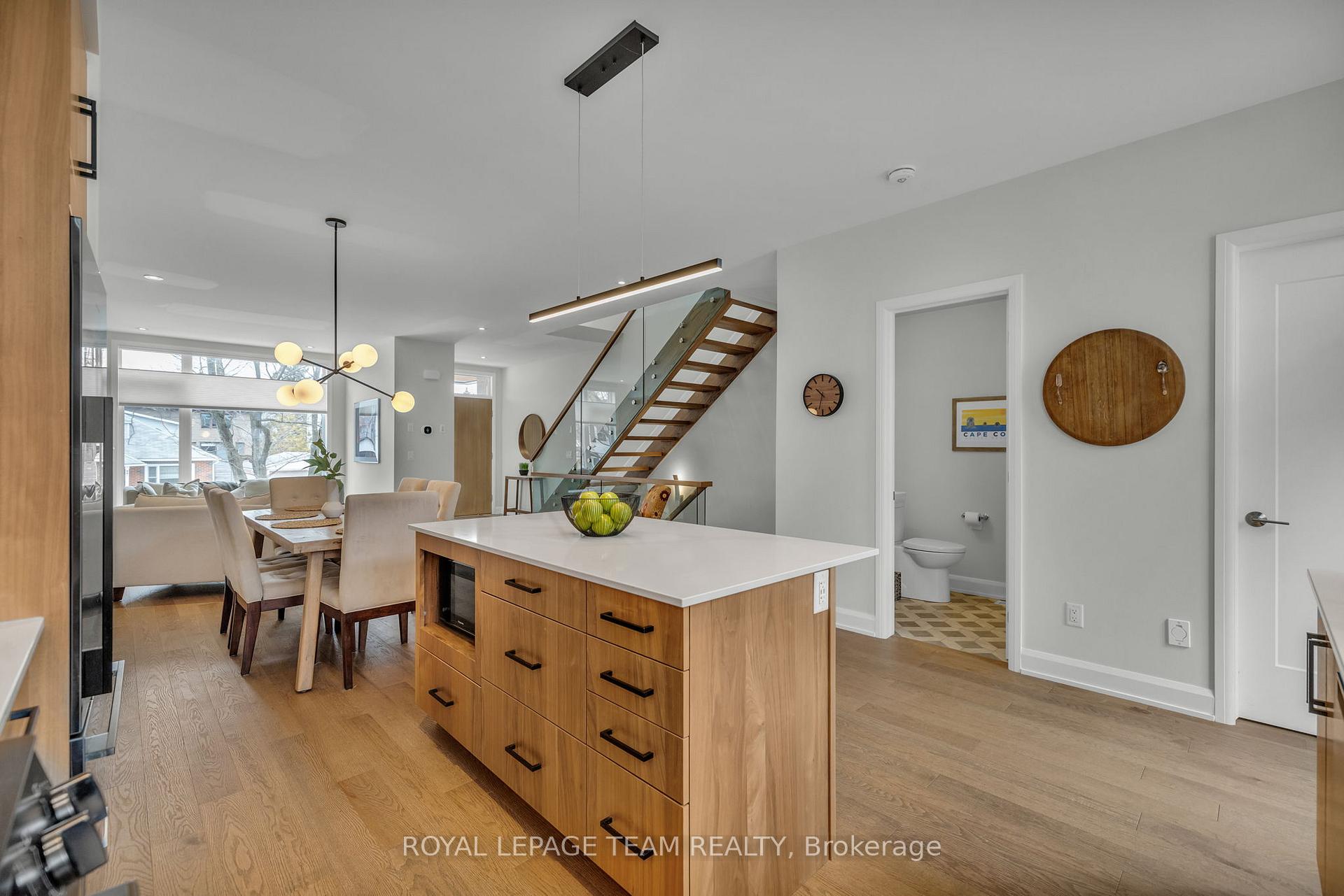 Photo 17 of 530 Edison Avenue, Ottawa, McKellar/Highland — HOMEH