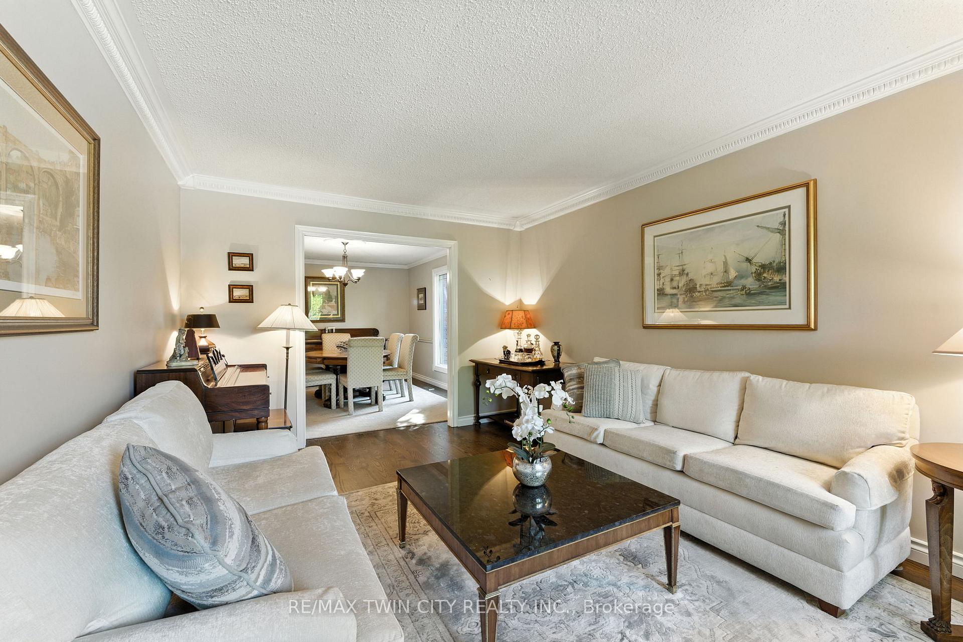 Photo 9 of 91 Abbey Close, Hamilton, Ancaster — HOMEH