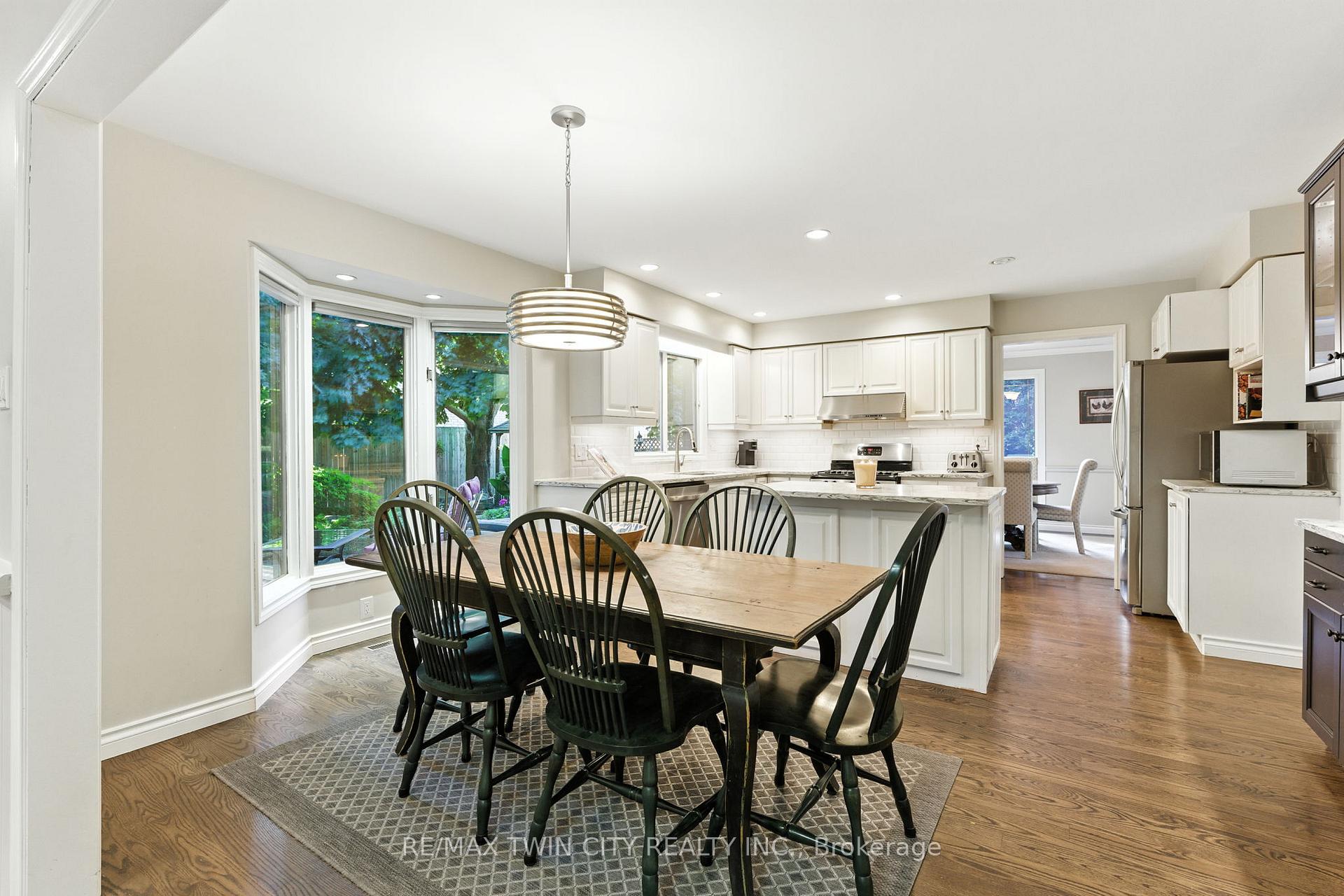 Photo 19 of 91 Abbey Close, Hamilton, Ancaster — HOMEH