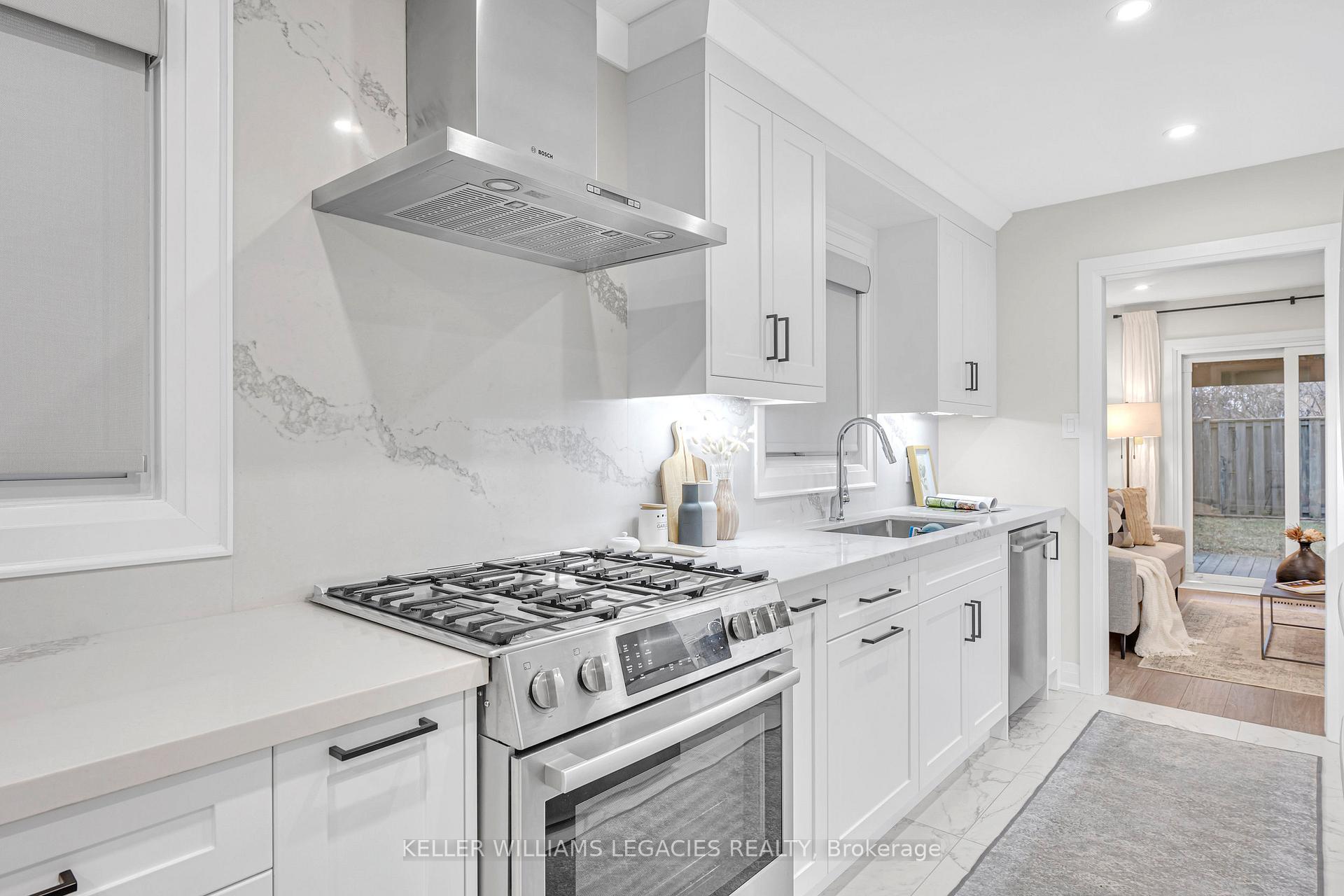 Photo 5 of 170 Wade Gate, Vaughan, Brownridge — HOMEH