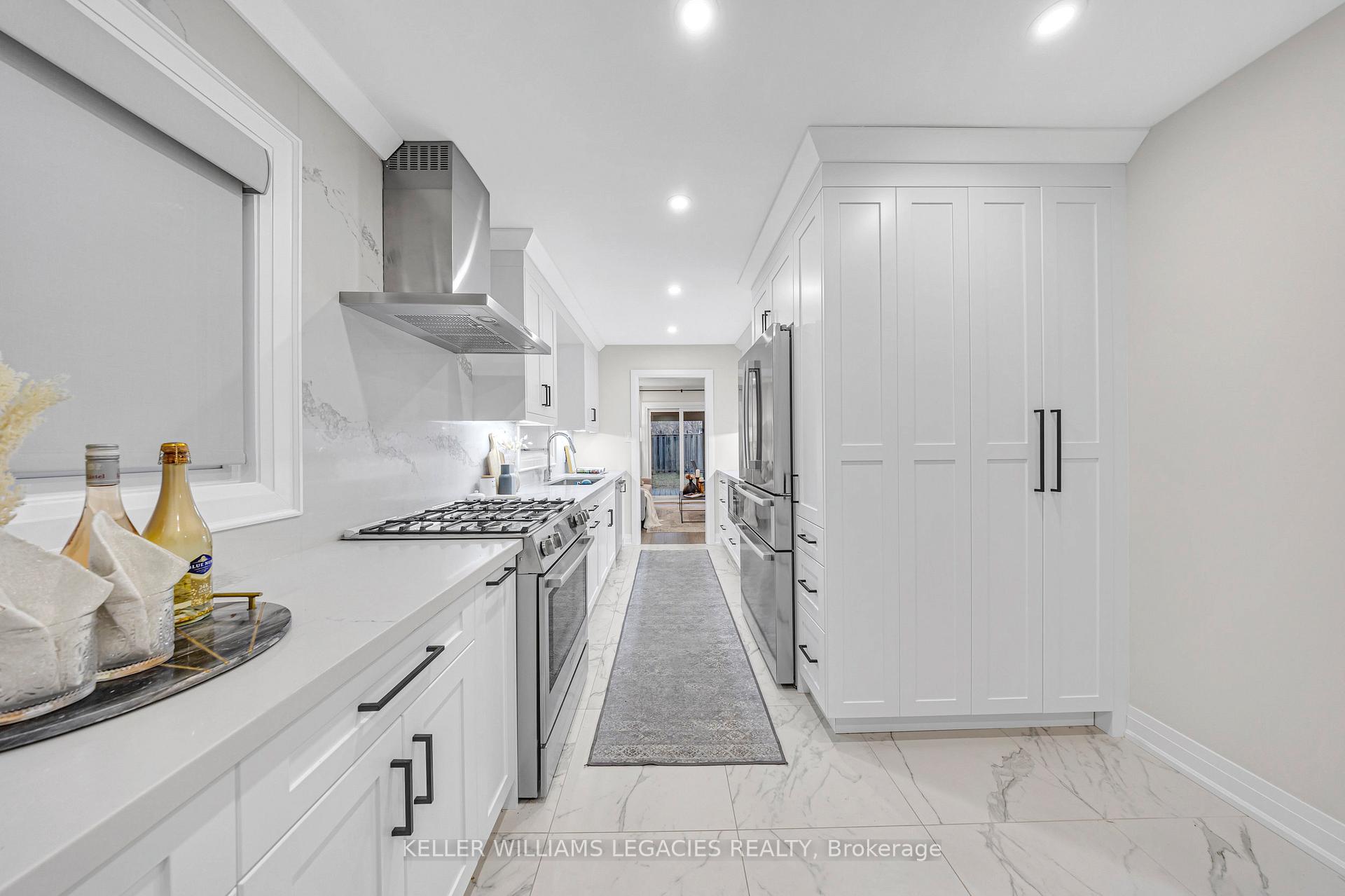 Photo 8 of 170 Wade Gate, Vaughan, Brownridge — HOMEH