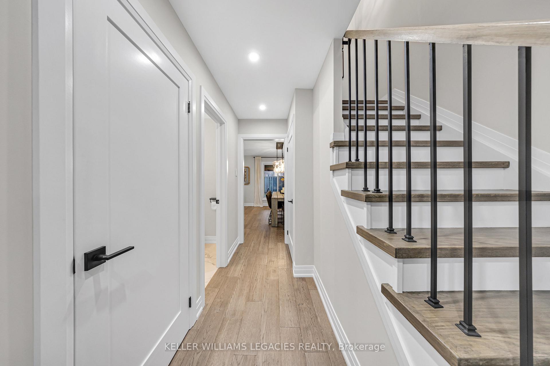 Photo 15 of 170 Wade Gate, Vaughan, Brownridge — HOMEH