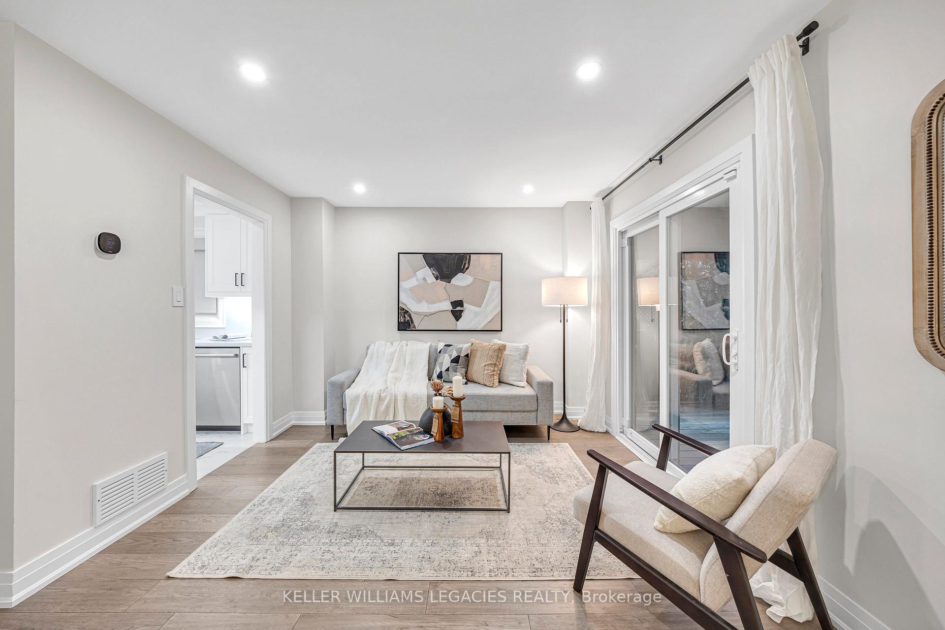 Photo 20 of 170 Wade Gate, Vaughan, Brownridge — HOMEH