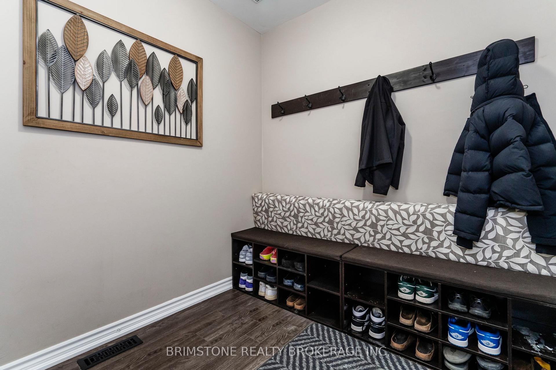 Photo 11 of 90 Kraus Road, Barrie, Edgehill Drive — HOMEH