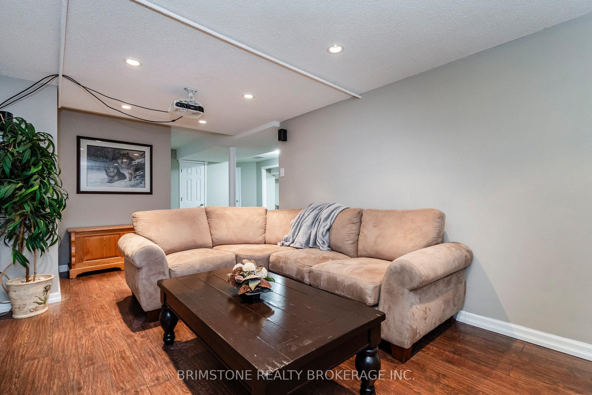 Photo 23 of 90 Kraus Road, Barrie, Edgehill Drive — HOMEH